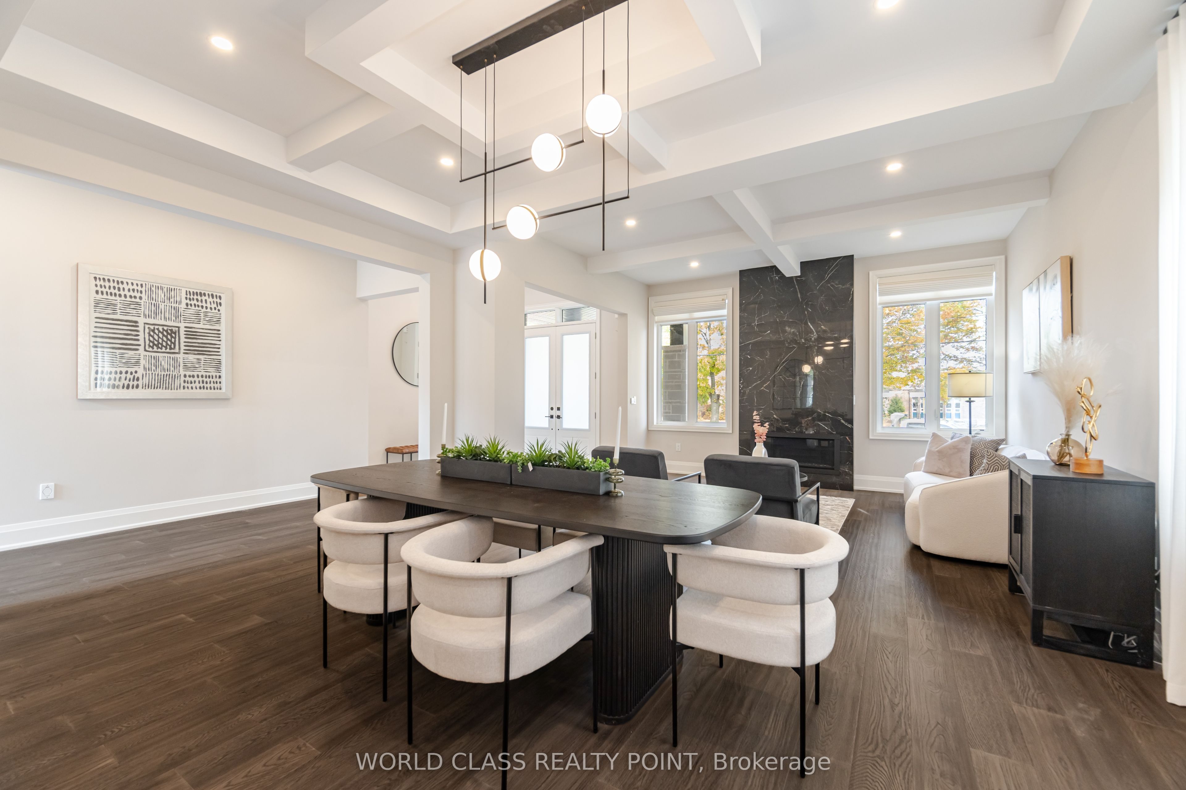 560 Woodview Road, Burlington, ON L7N 3A1 photo 5