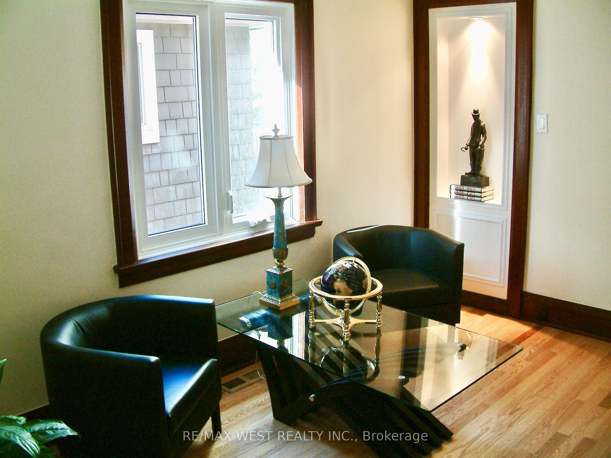 15 Wendover Road, Toronto, ON M8X 2L1 photo 3