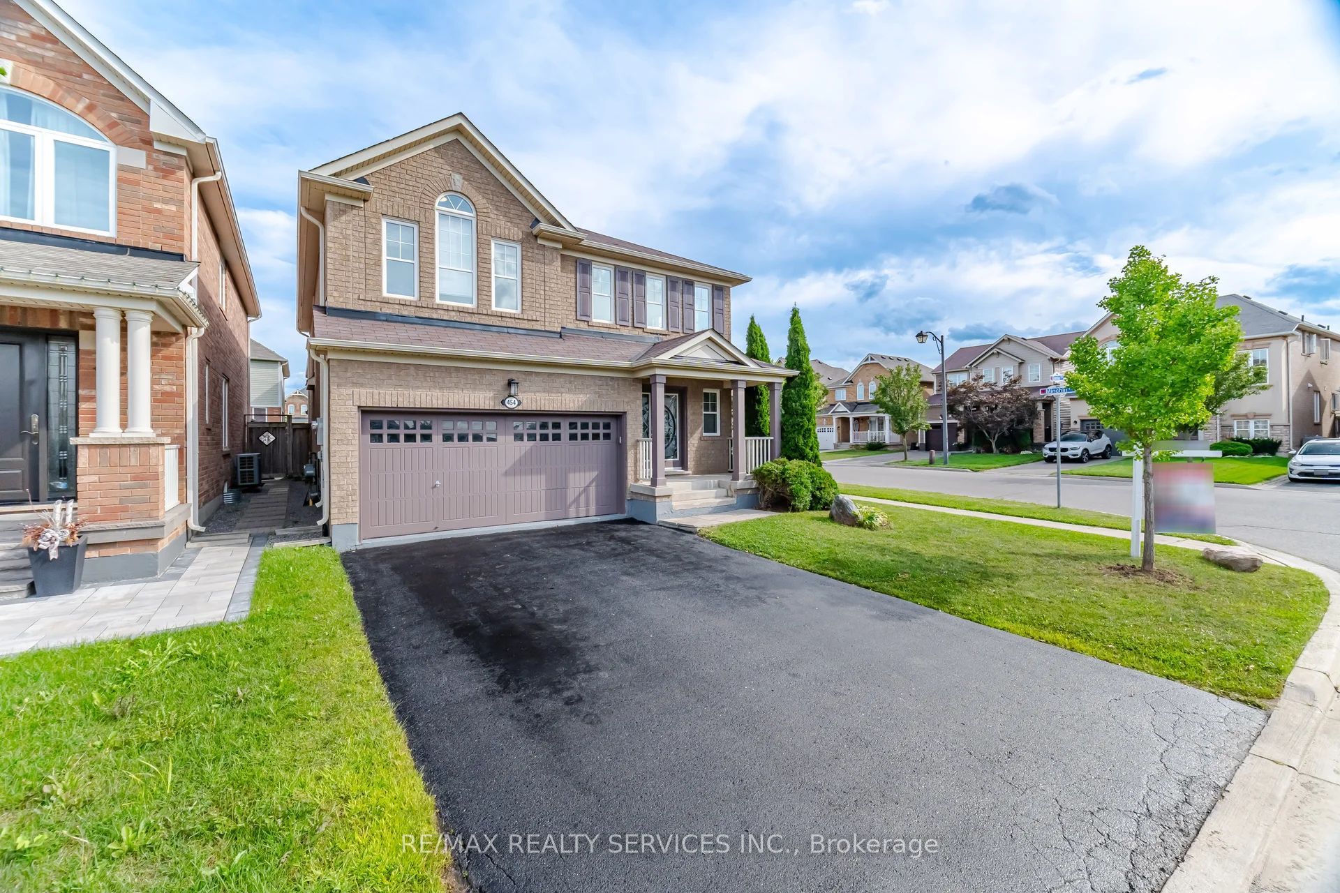 454 Grenke Place, Milton, ON L9T 7T6 photo 3