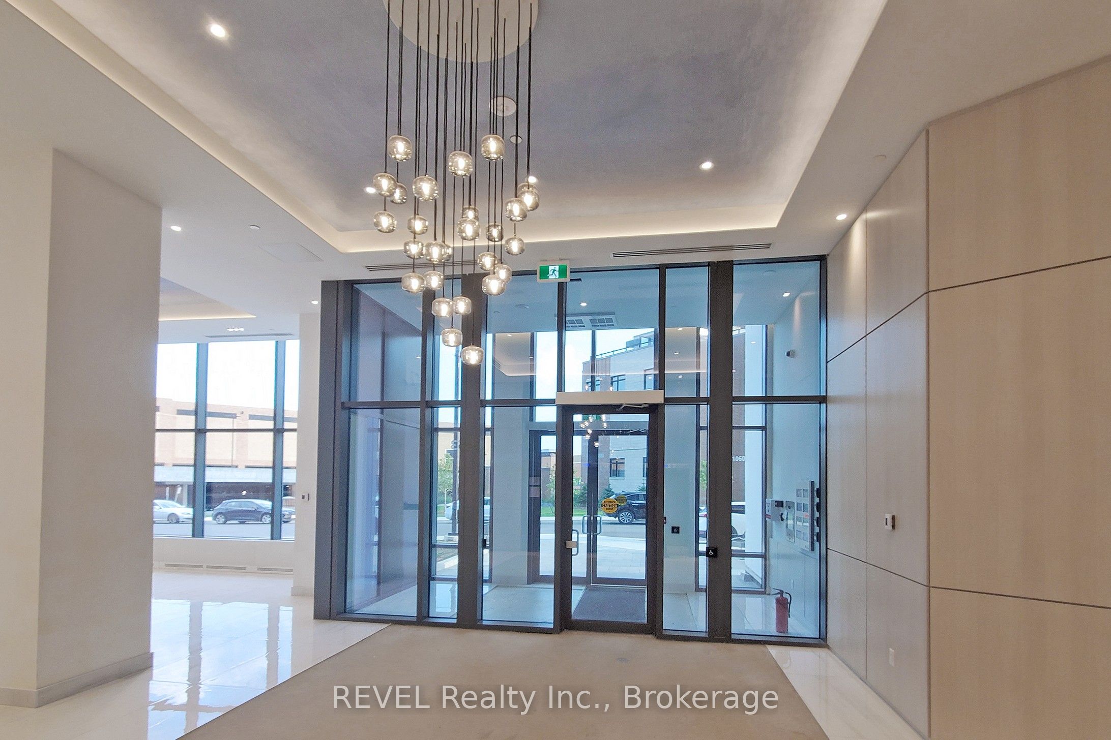 1063 Douglas McCurdy Comm Circle 602, Mississauga, ON L5G 0C5 photo 3