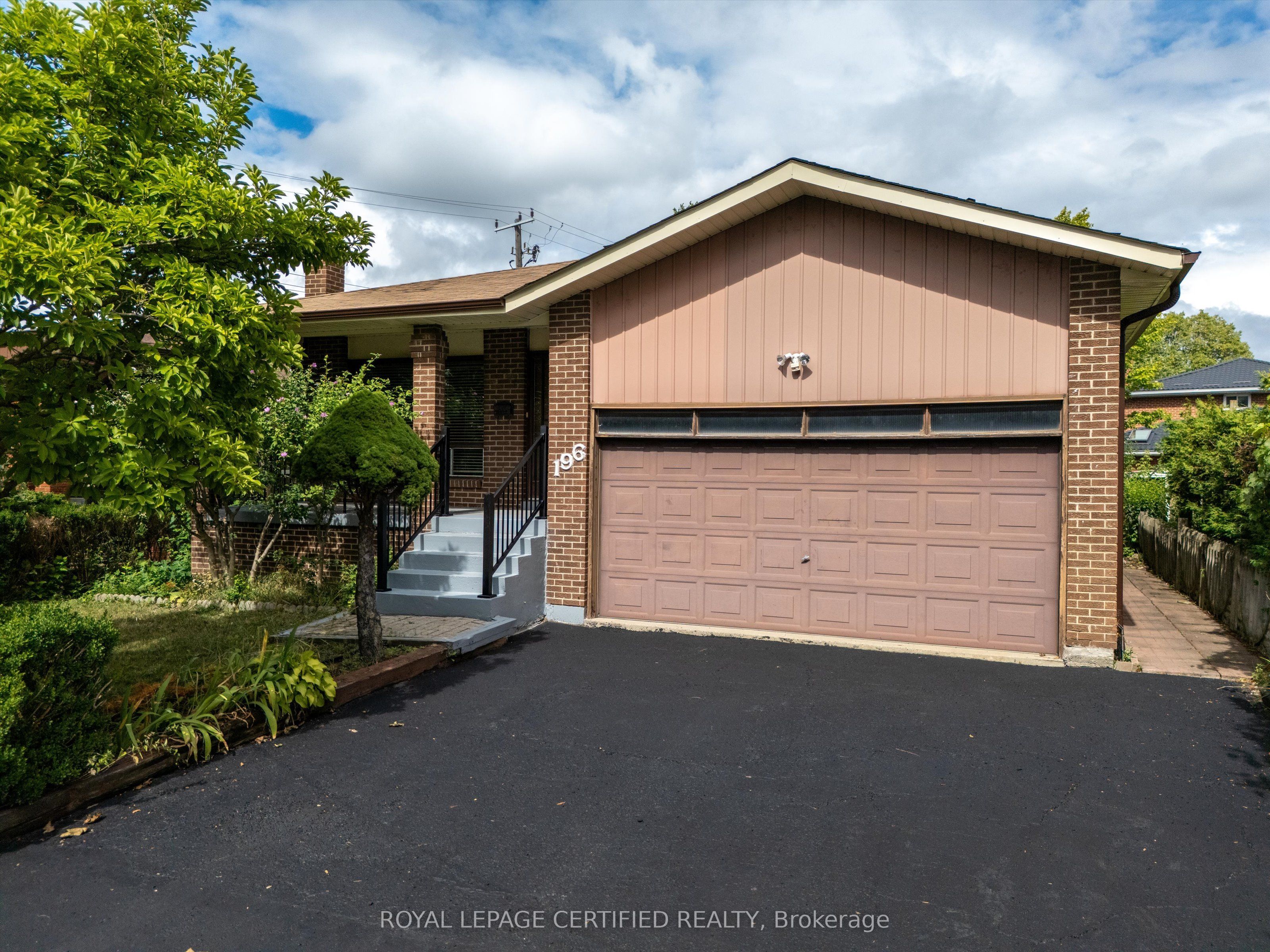 196 Mount Olive Drive, Toronto, ON M9V 3Z5