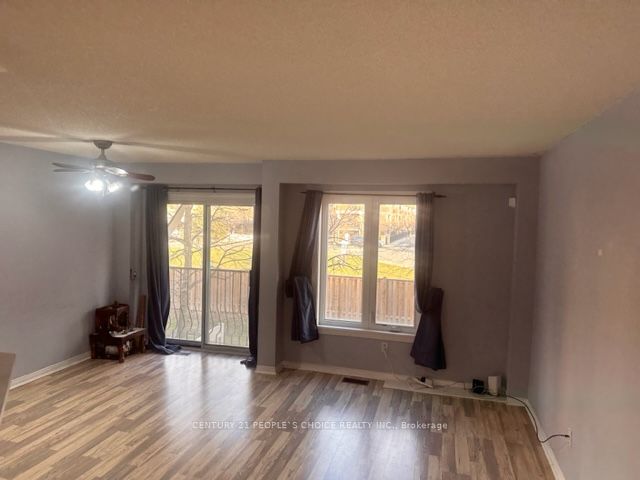 833 Scollard Court 165, Mississauga, ON L5B 2B4 photo 3