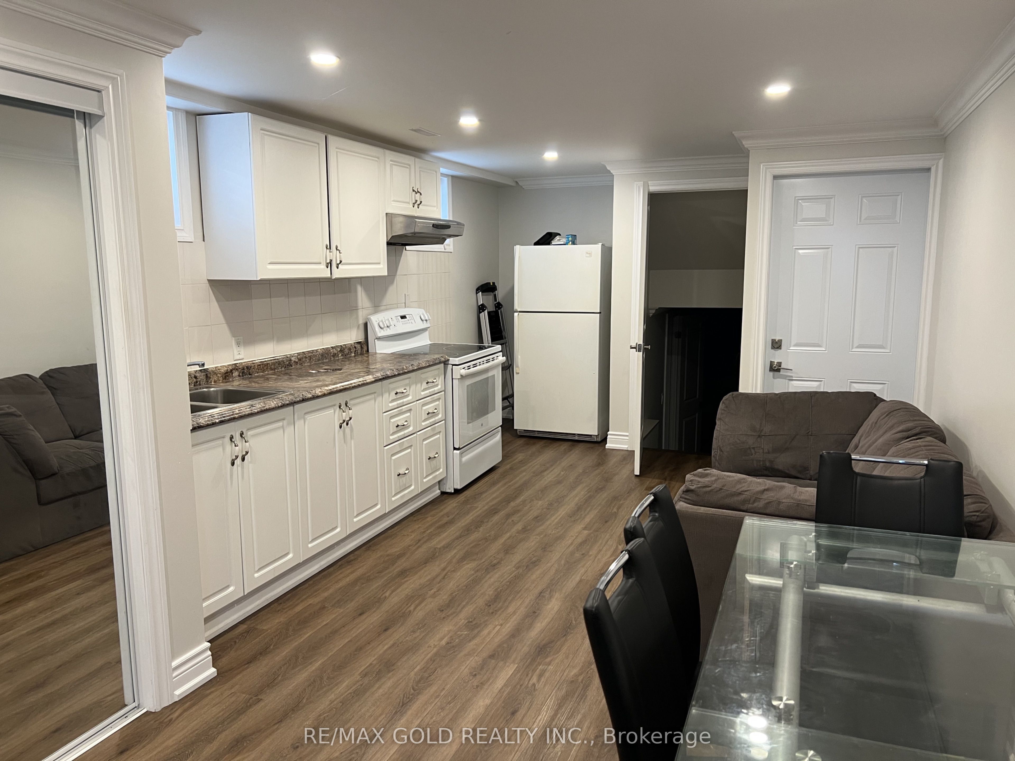 3125 Lednier Terrace Lower, Mississauga, ON L4Y 3Z9 photo 3