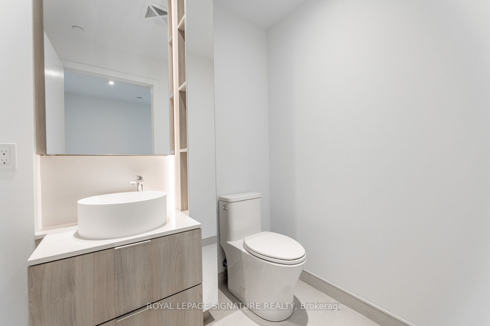 28 Ann Street 518, Mississauga, ON L5G 3G1 photo 4