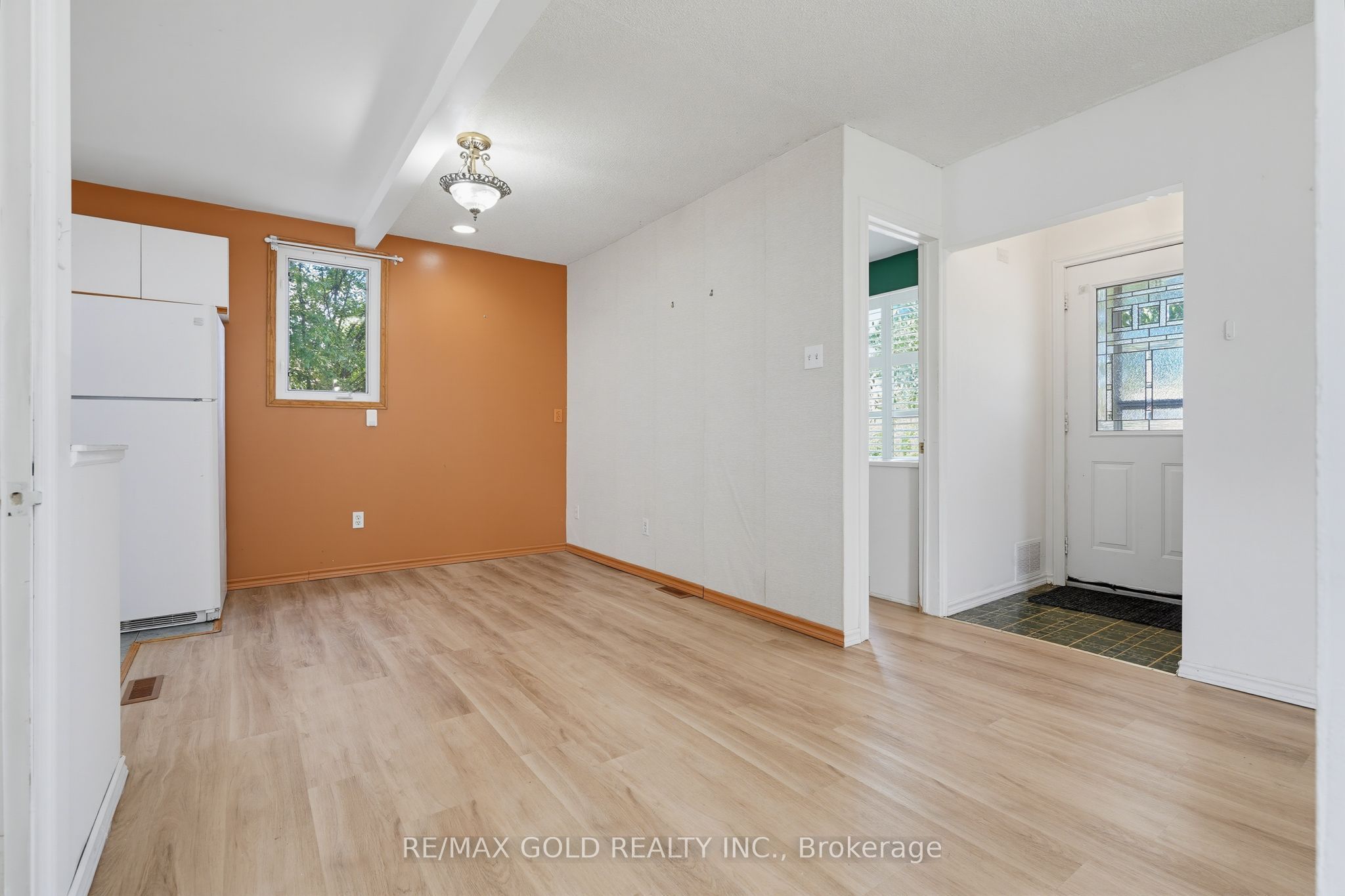 23 Pleasantview Avenue, Brampton, ON L6X 1W5 photo 5