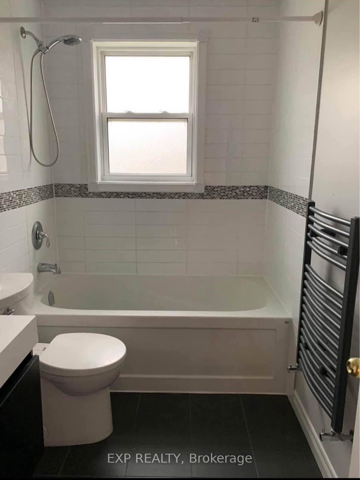 60 Maple Avenue S 3, Mississauga, ON L5H 2R6 photo 5