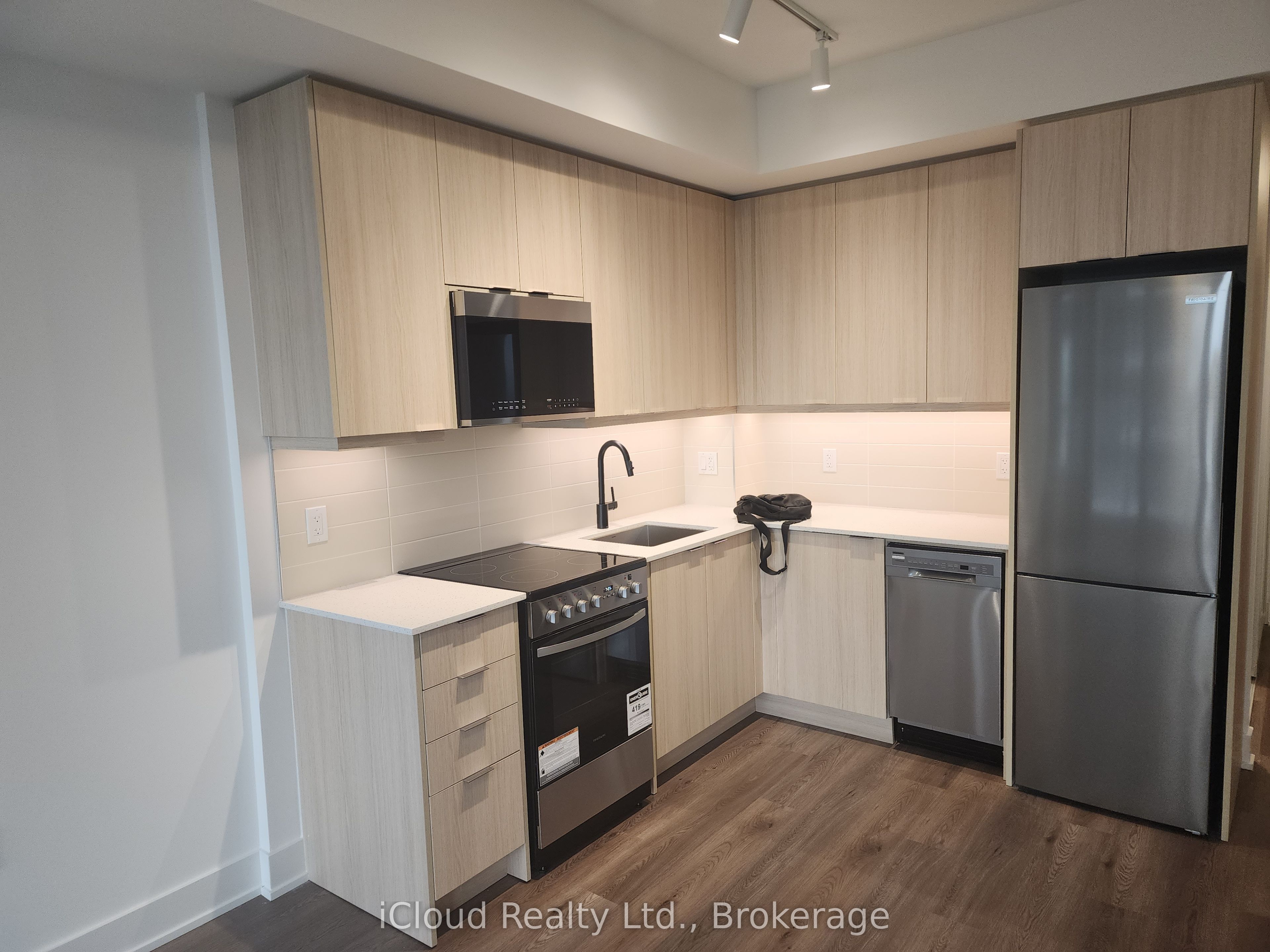 115 Nipissing Road 805A, Milton, ON L9T 1R3 photo 5