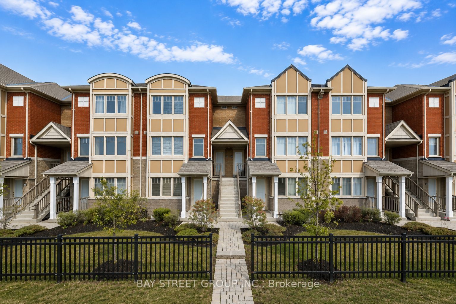 3975 Eglinton Avenue W 13, Mississauga, ON L5M 0E7 photo 2