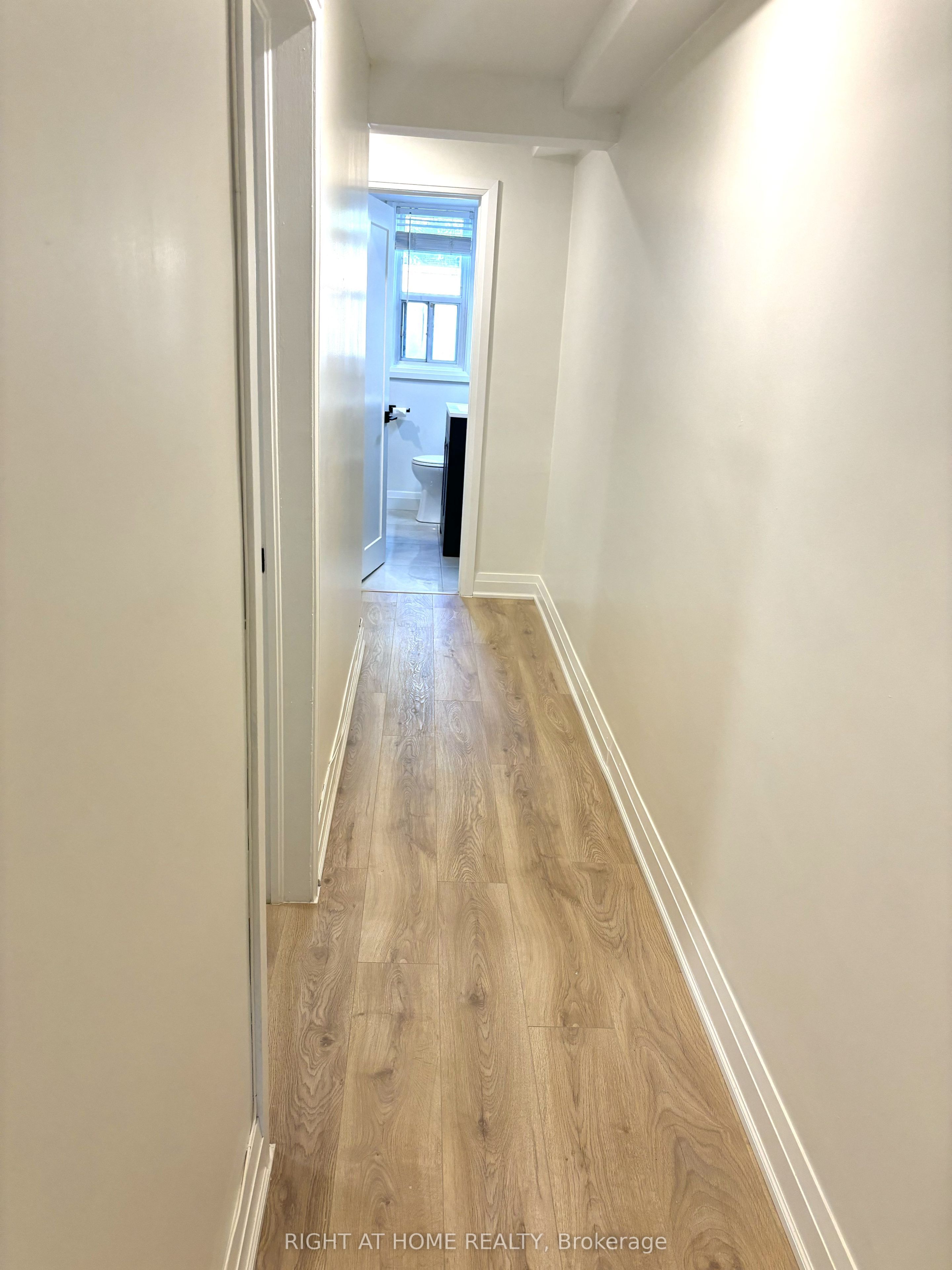 31 Wesley Street 1, Toronto, ON M8Y 2W5 photo 3