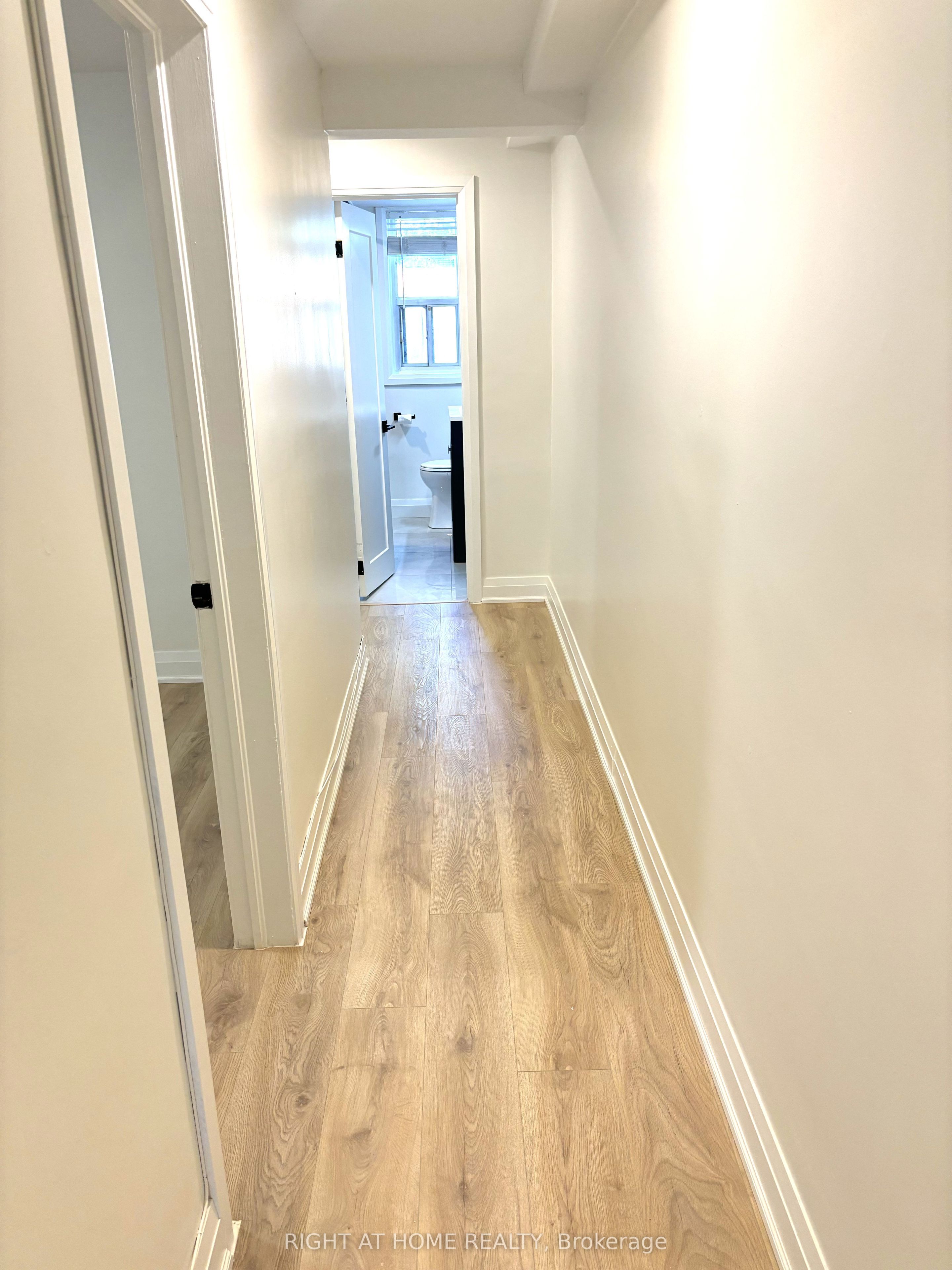 31 Wesley Street 1, Toronto, ON M8Y 2W5 photo 4