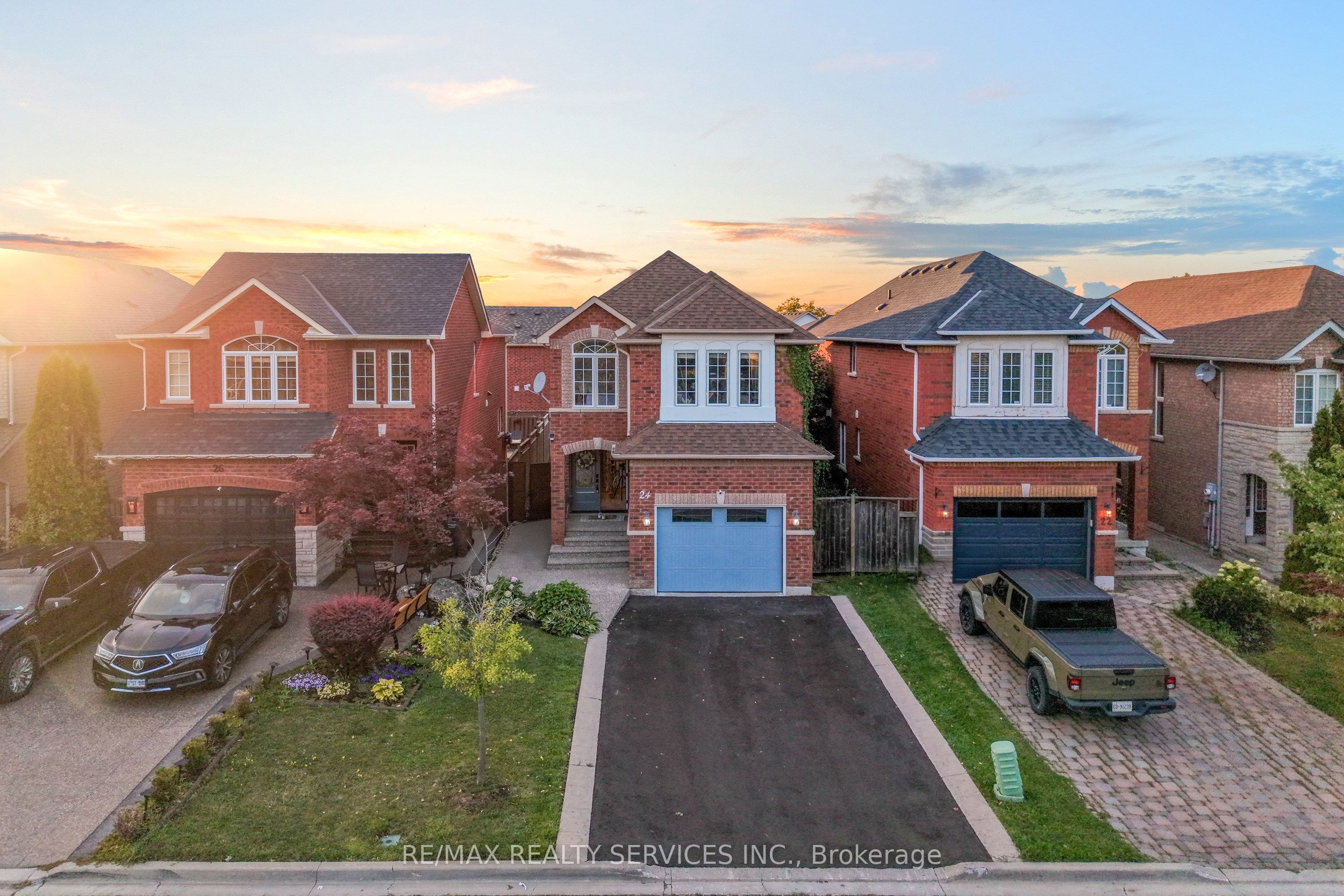 24 Wakely Boulevard, Caledon, ON L7E 2G9 photo 2