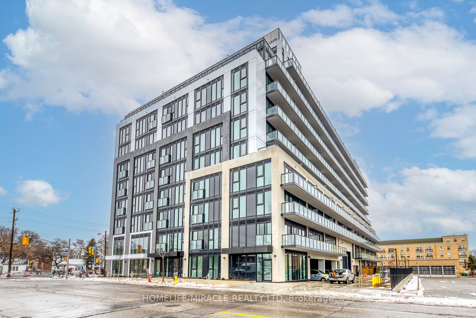 801 The Queensway 109, Toronto, ON M8Z 1N4 photo 2