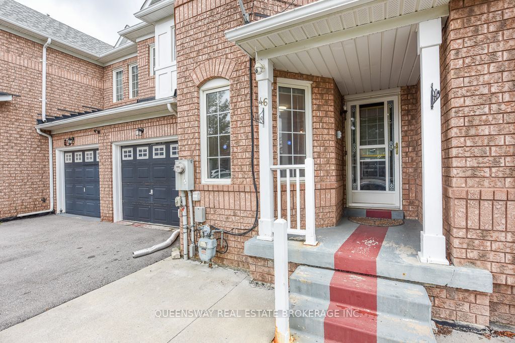 46 Thunderbird Trail, Brampton, ON L6R 2T3 photo 2