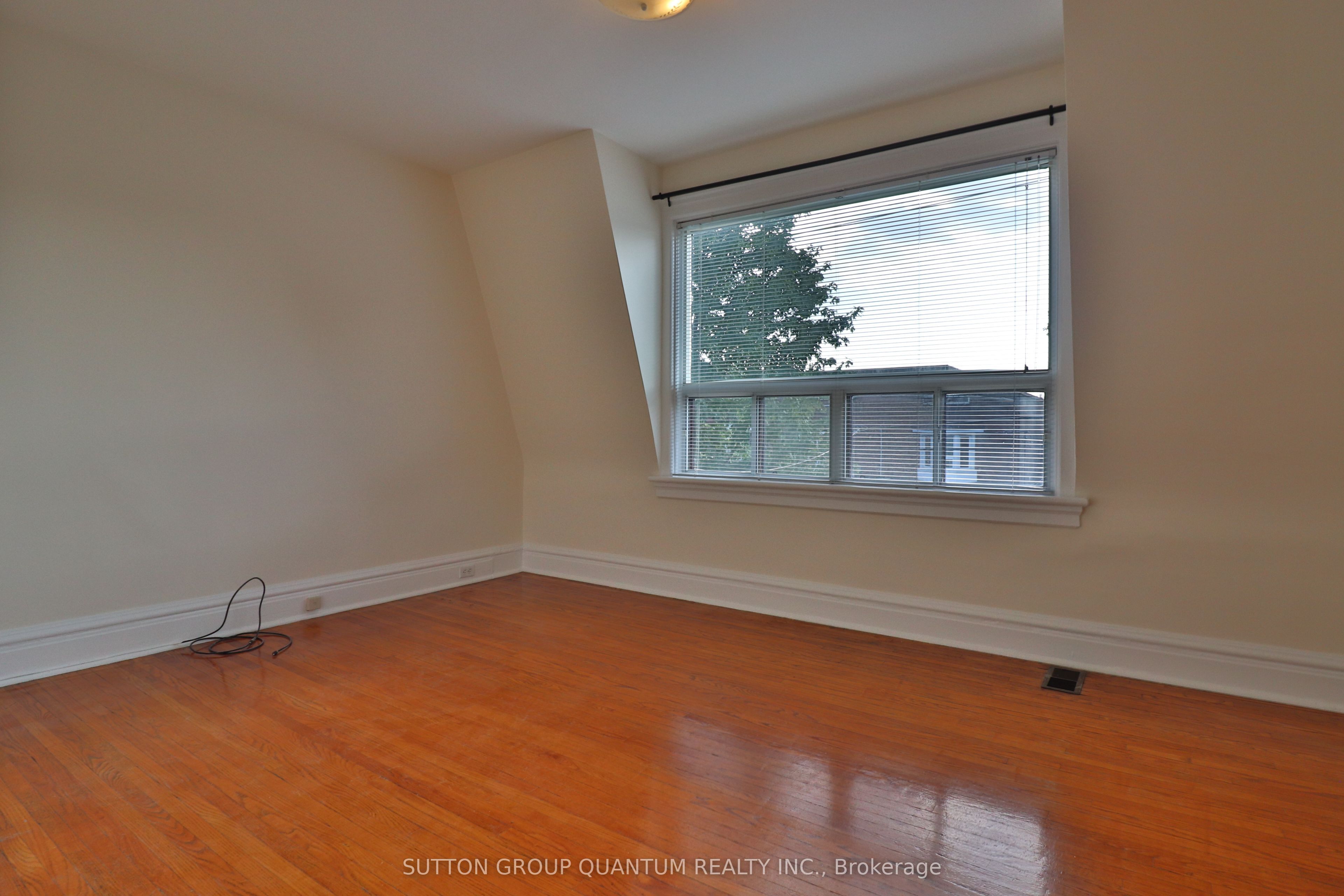 881 Lansdowne Avenue 2ND FLR, Toronto, ON M6H 3Z2 photo 2