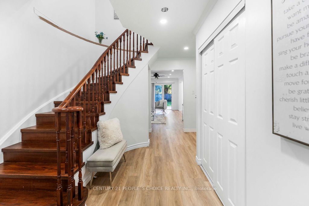 4053 Trapper Crescent, Mississauga, ON L5L 3A7 photo 5