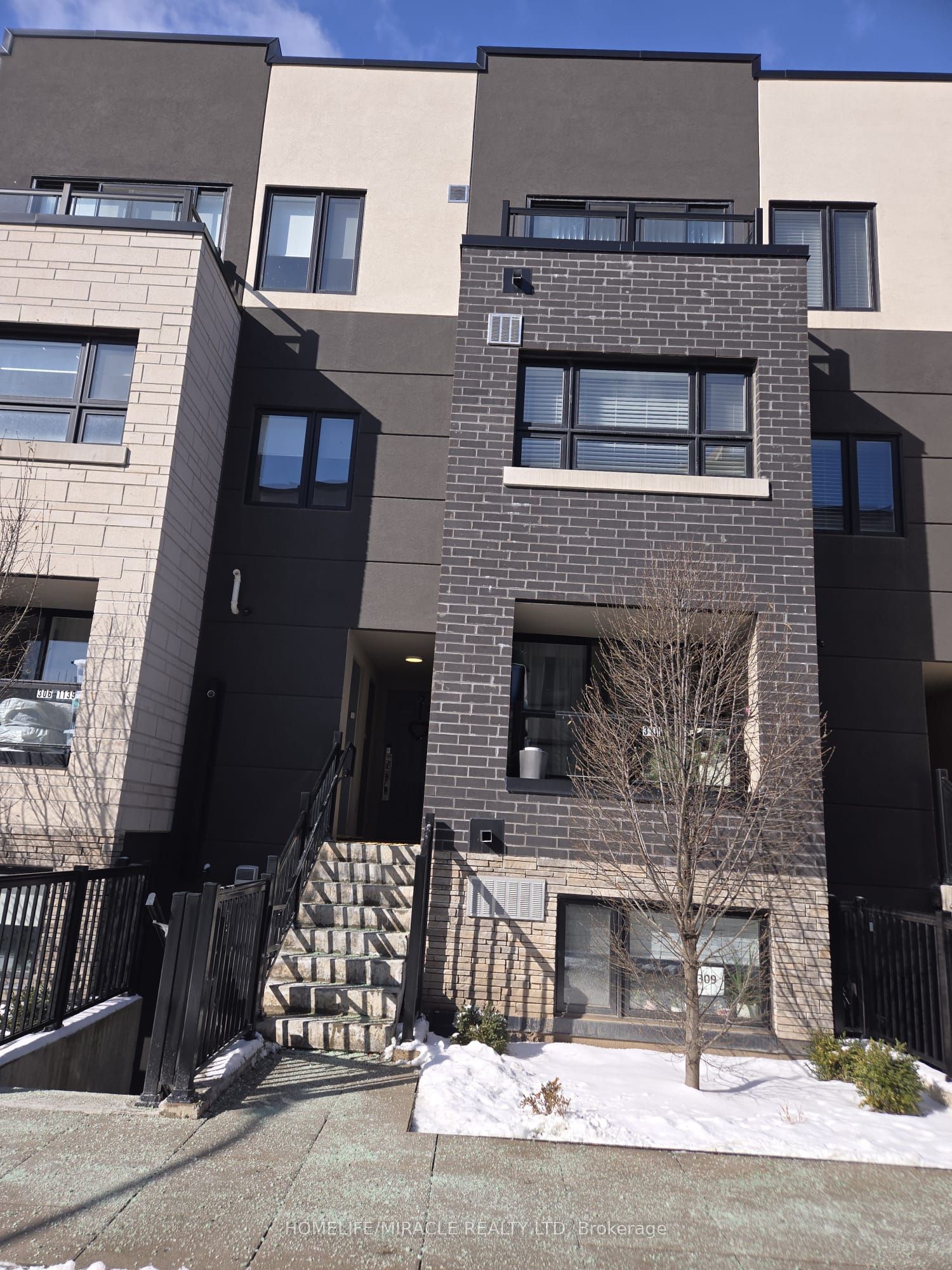 1139 Cooke Boulevard 307, Burlington, ON L7T 0C3