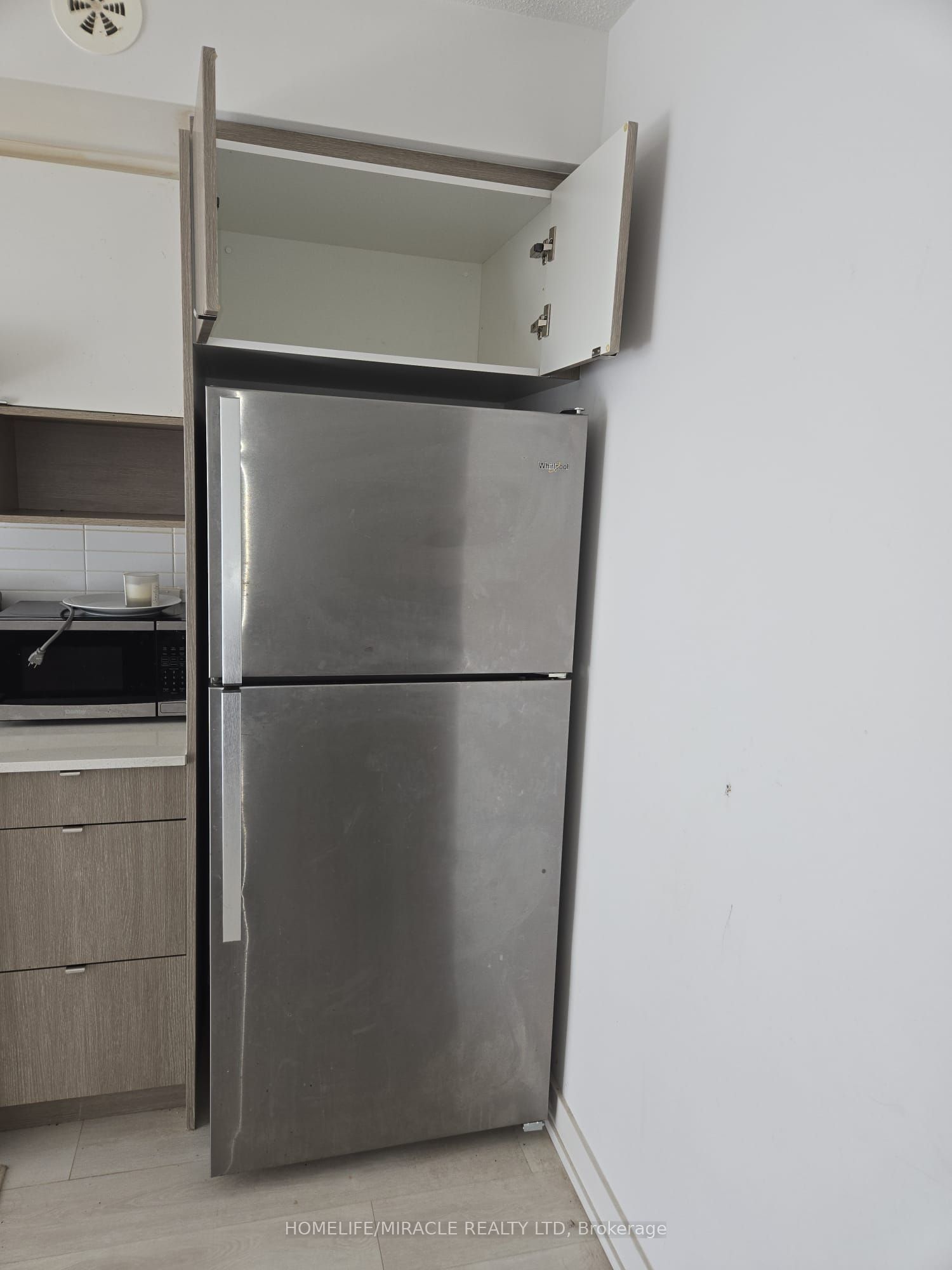 1139 Cooke Boulevard 307, Burlington, ON L7T 0C3 photo 4