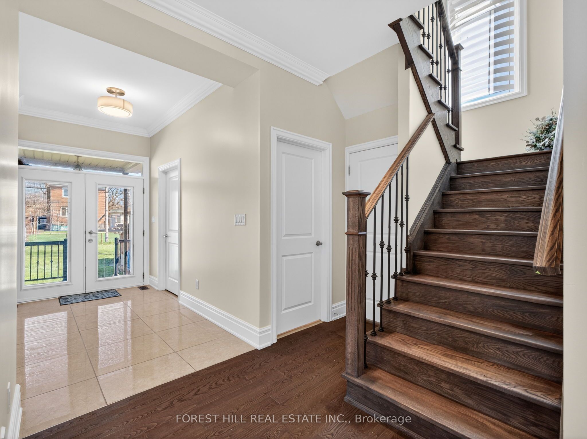 114 Regent Road, Toronto, ON M3K 1H4 photo 4