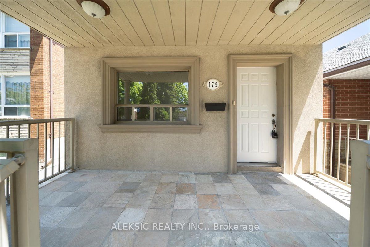 179 Thirtieth Street, Toronto, ON M8W 3C6 photo 2