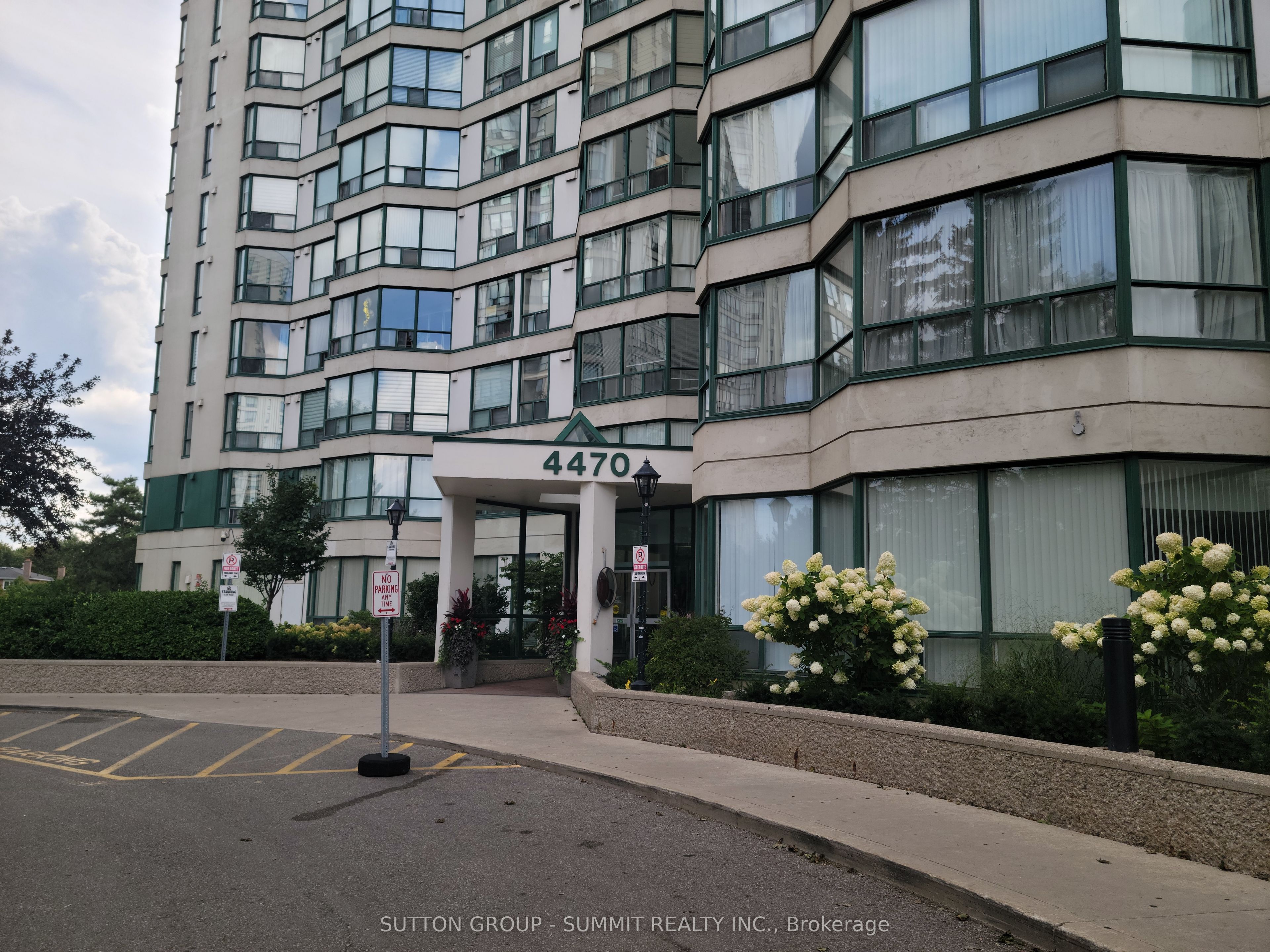 4470 Tucana Court 307, Mississauga, ON L5R 3K8 photo 2