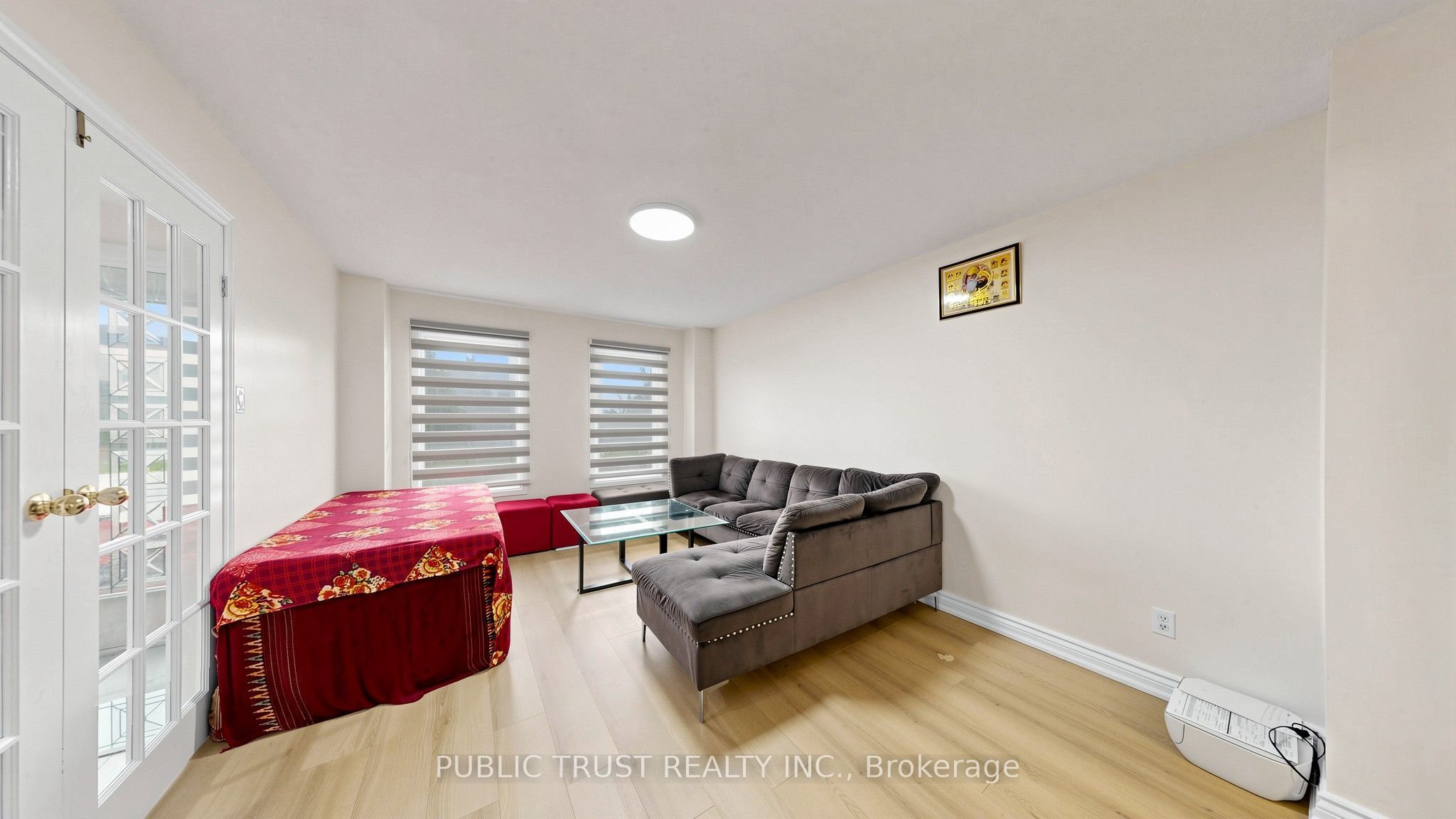 27 Mackay Street S, Brampton, ON L6S 3P8 photo 4