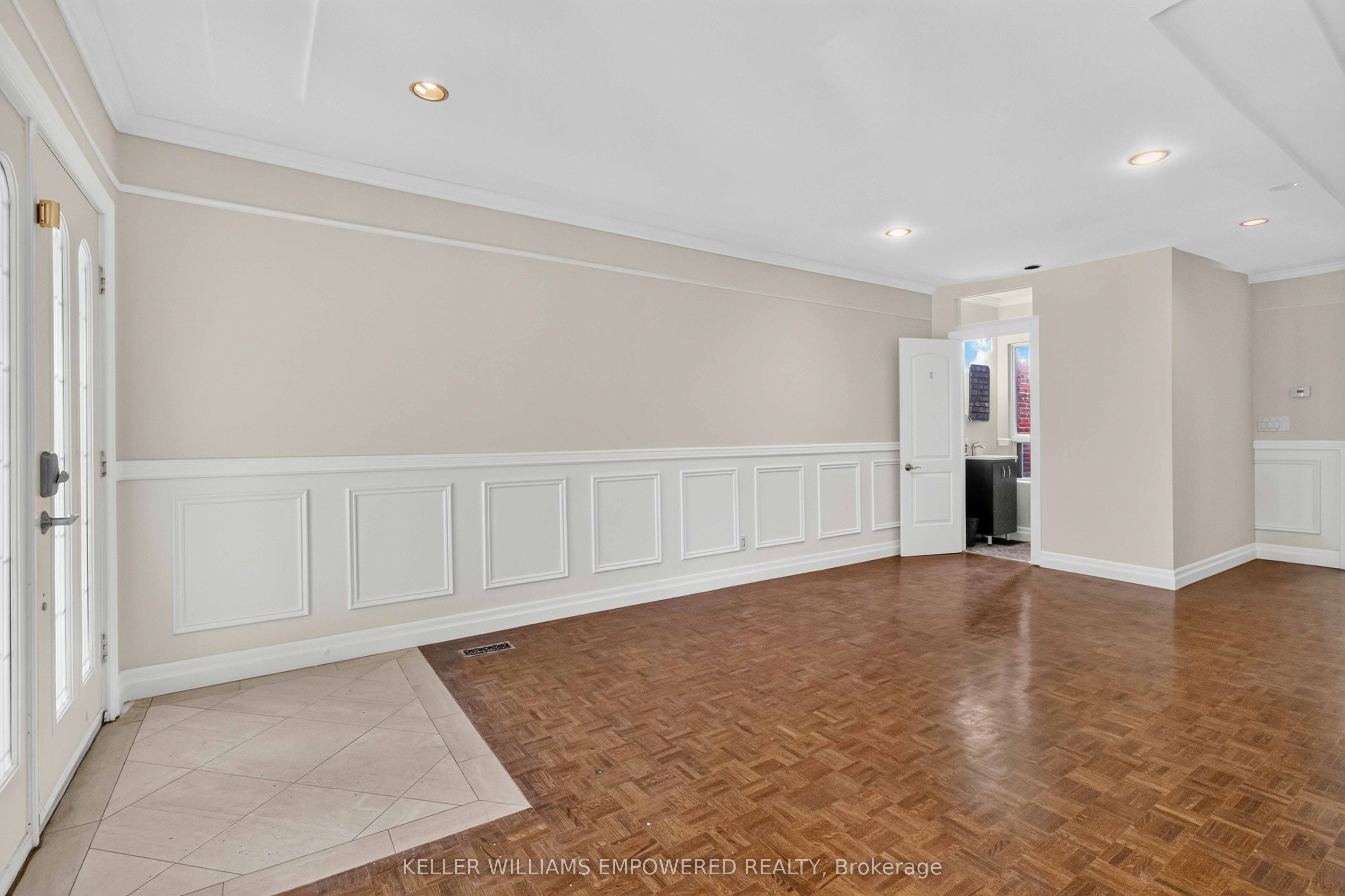 112 Wallace Avenue Main, Toronto, ON M6H 1T5 photo 5