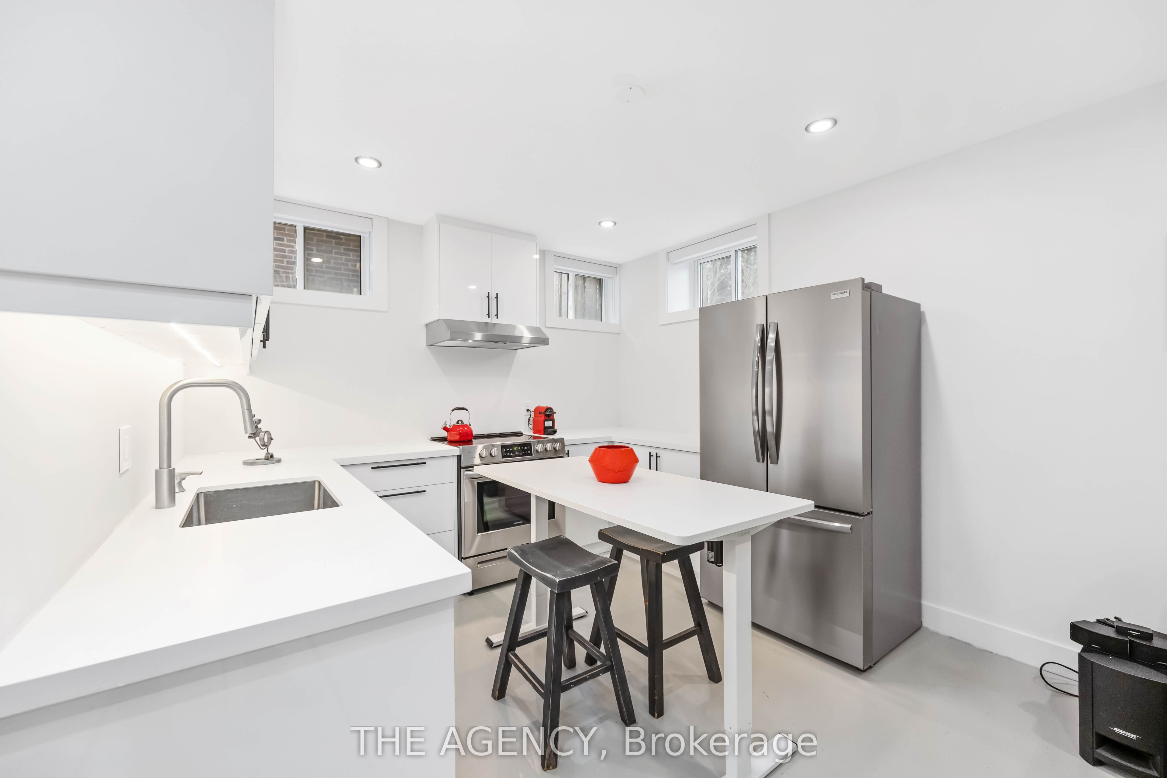 2508 Lakeshore Boulevard D, Toronto, ON M8V 1E1 photo 4