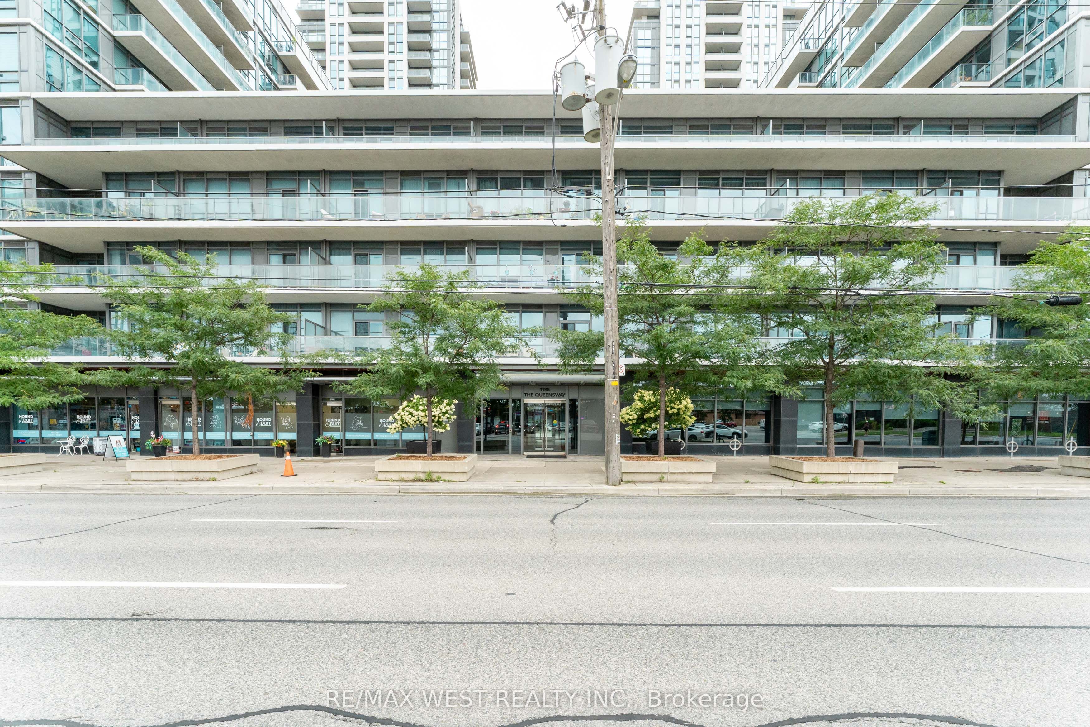 1185 The Queensway 710, Toronto, ON M8Z 1R2 photo 3