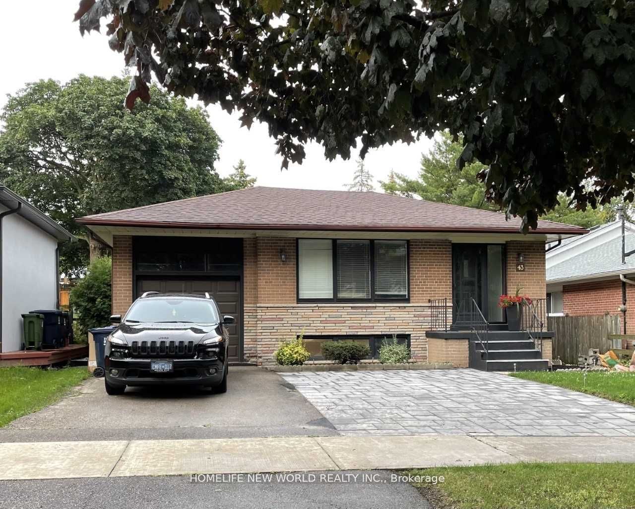 43 Blaketon Road Lower, Toronto, ON M9B 4W4