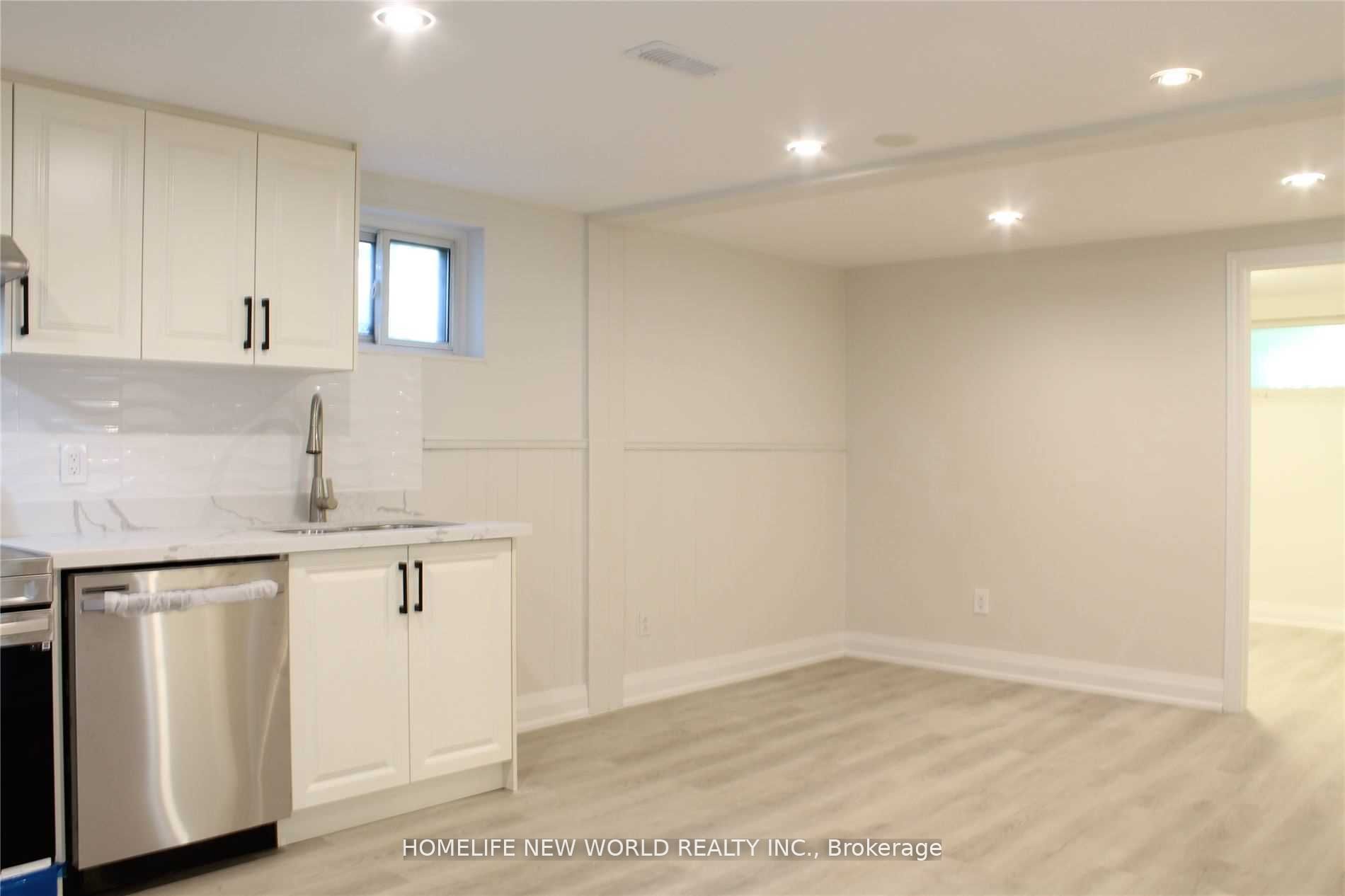 43 Blaketon Road Lower, Toronto, ON M9B 4W4 photo 4