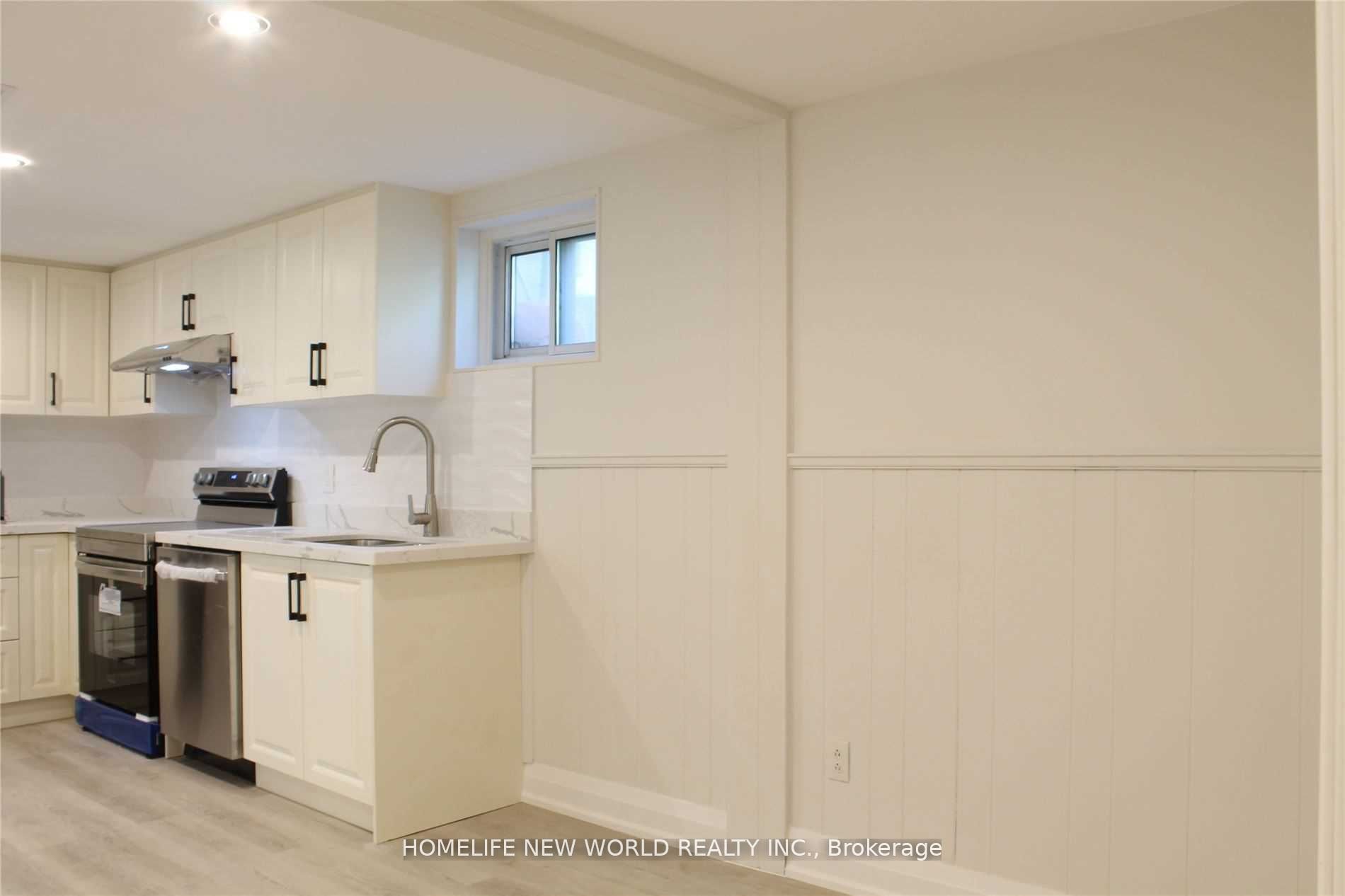 43 Blaketon Road Lower, Toronto, ON M9B 4W4 photo 5