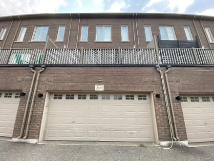 3060 Ernest Appelbe Boulevard, Oakville, ON L6H 0L9 photo 2