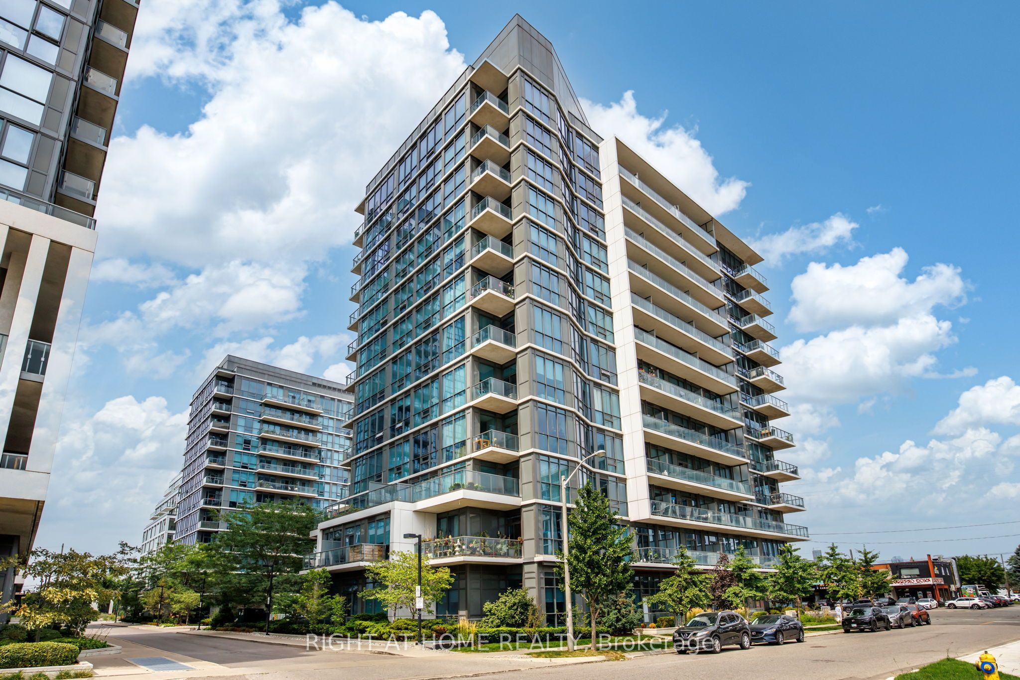 1185 The Queensway 815, Toronto, ON M8Z 0C6