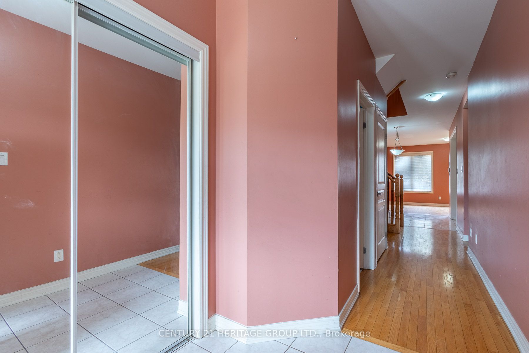 11 Pendulum Circle, Brampton, ON L6R 3N5 photo 2