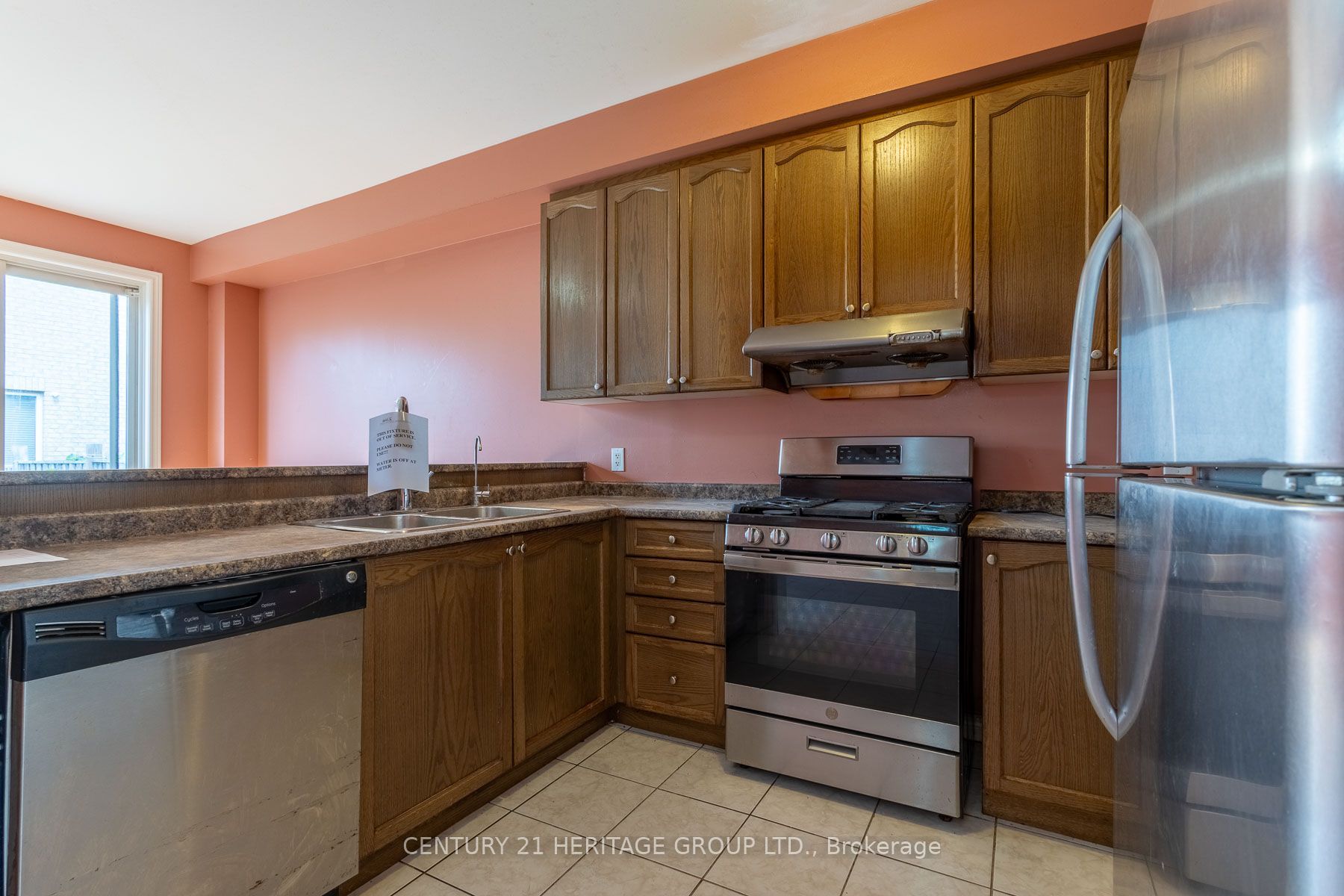 11 Pendulum Circle, Brampton, ON L6R 3N5 photo 5