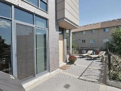 1 Valhalla Inn Road 15, Toronto, ON M9B 1S9 photo 3