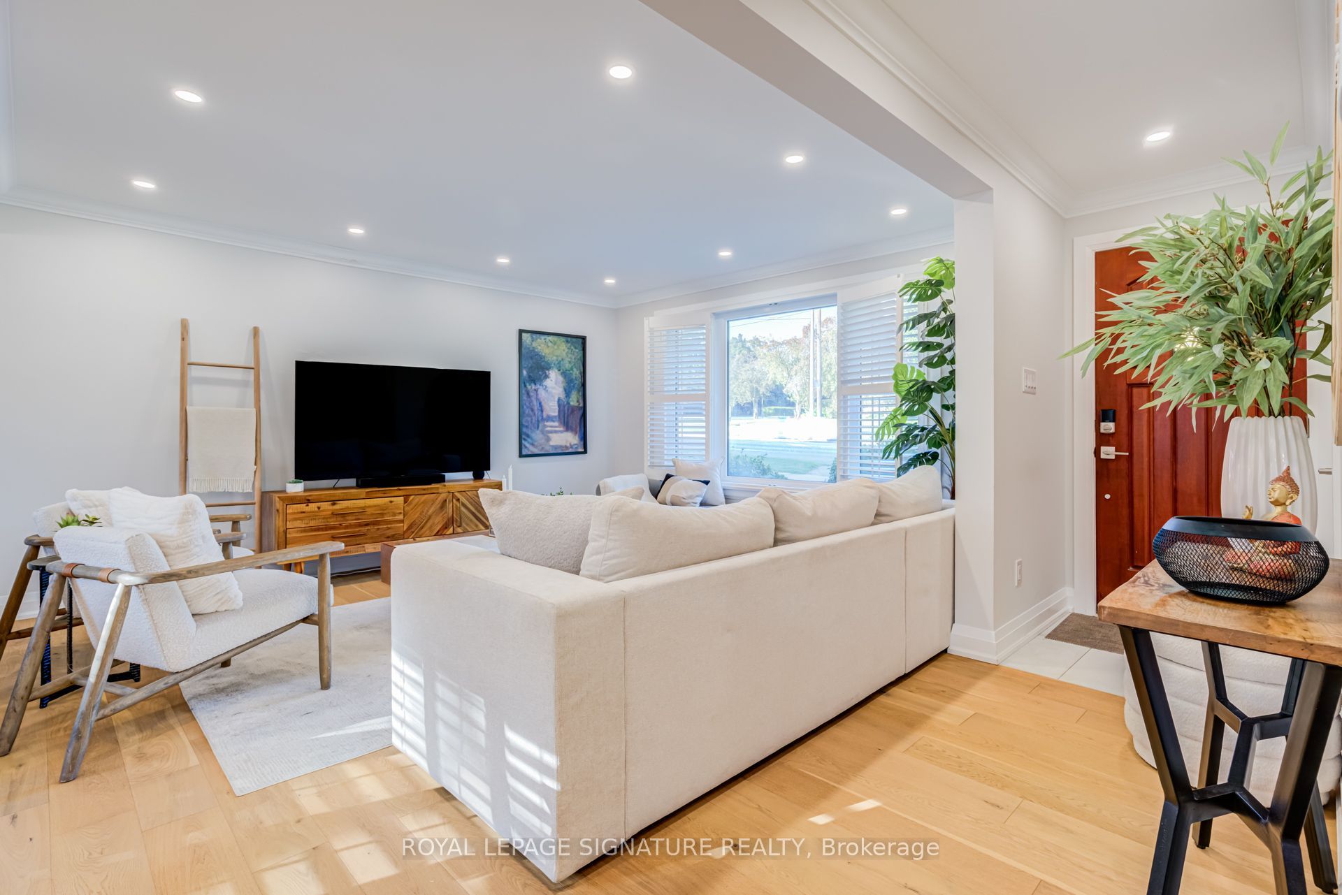 1316 Kipling Avenue, Toronto, ON M9B 3N8 photo 4