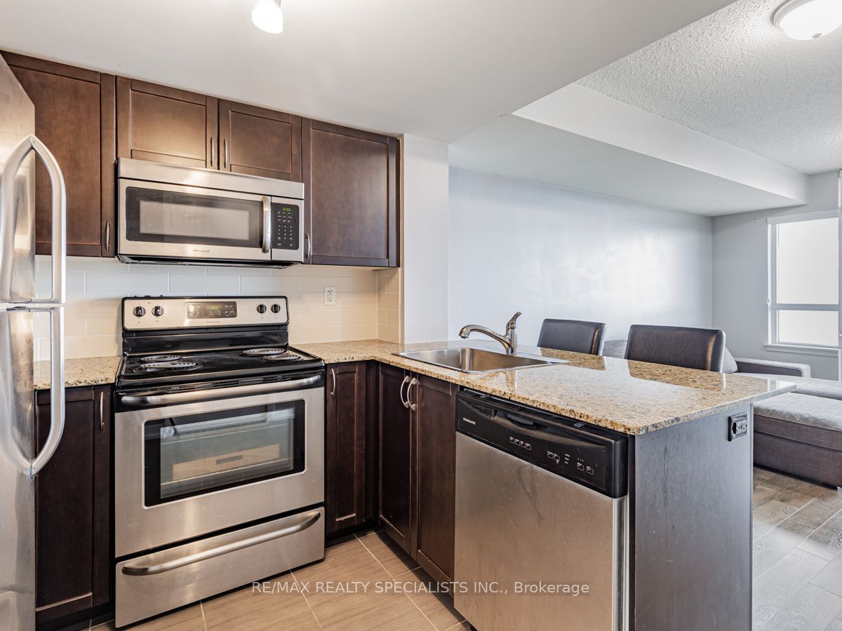 816 Lansdowne Avenue 1302, Toronto, ON M6H 4K6 photo 5