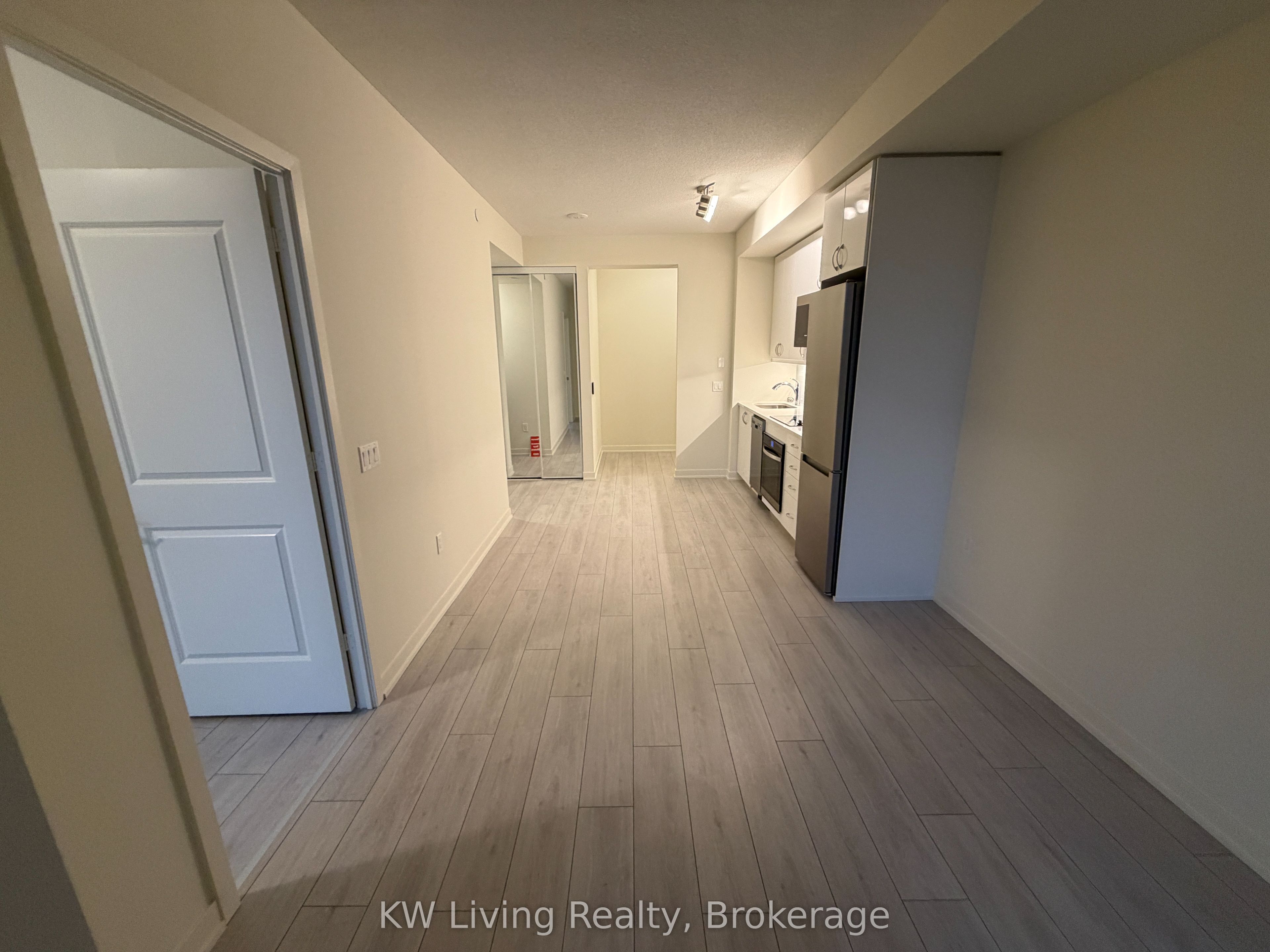 38 Annie Craig Drive 907, Toronto, ON M8V 0G9