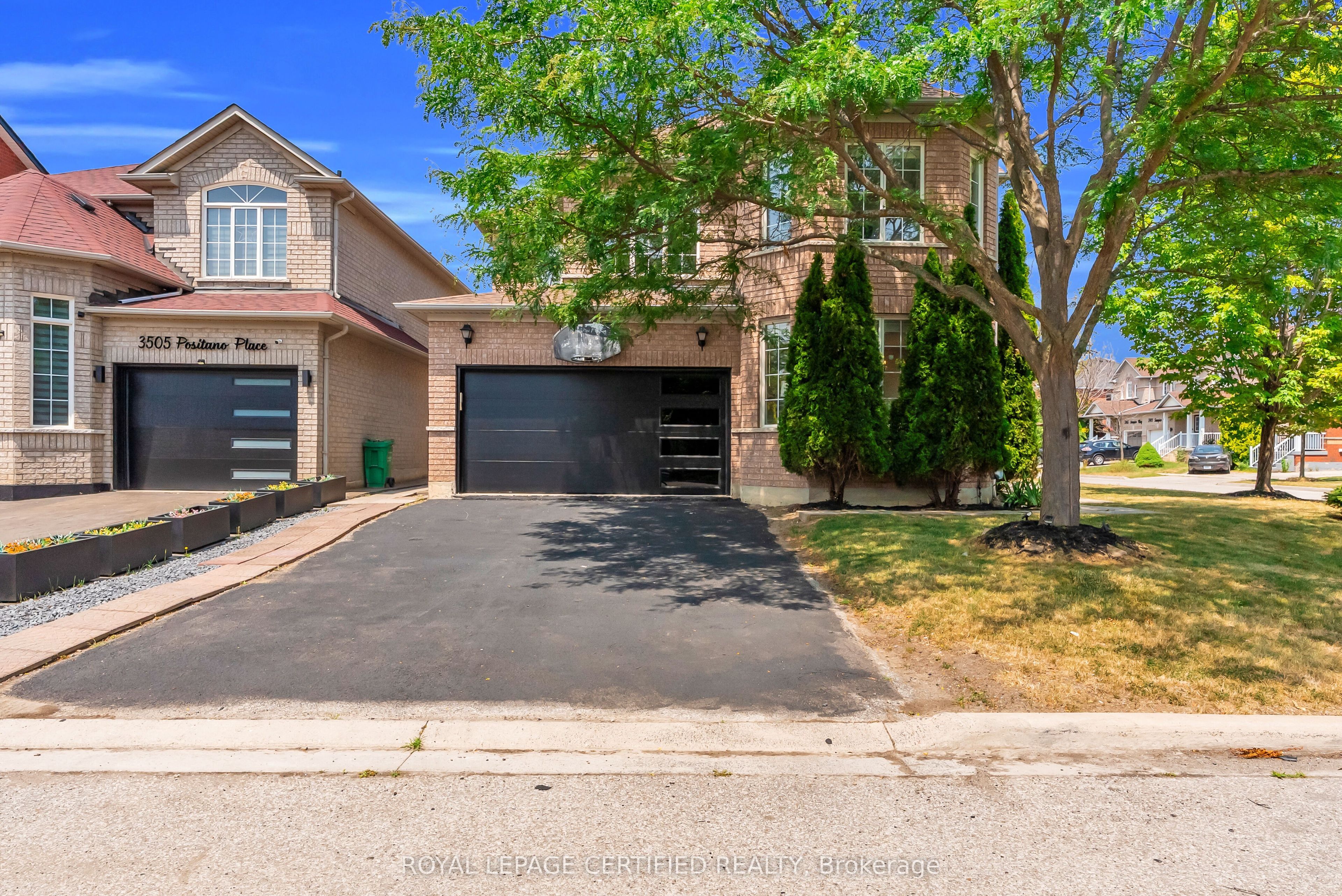 5890 Tampico Way, Mississauga, ON L5M 6Y9