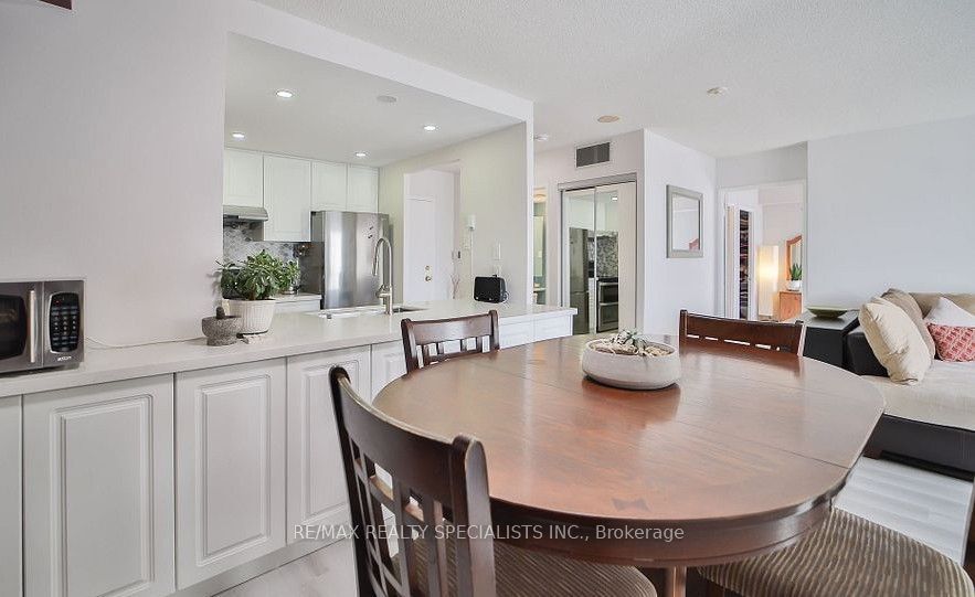 265 Enfield Place 2011, Mississauga, ON L5B 3Y7 photo 4