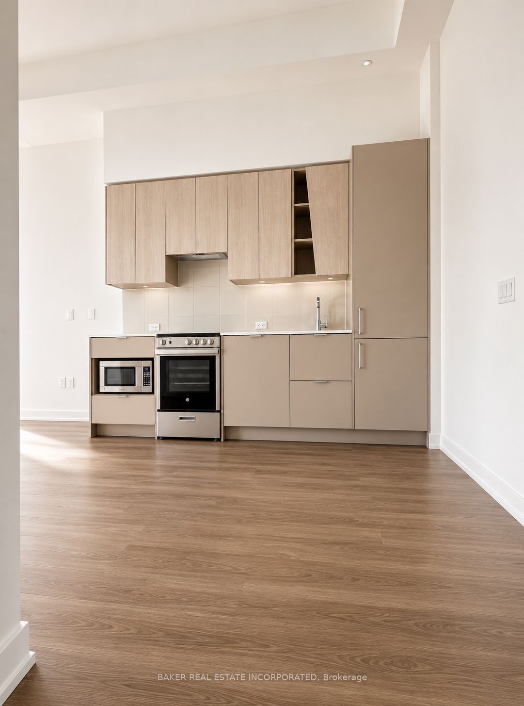 3883 Quartz Road 604, Mississauga, ON L5B 0M4 photo 4