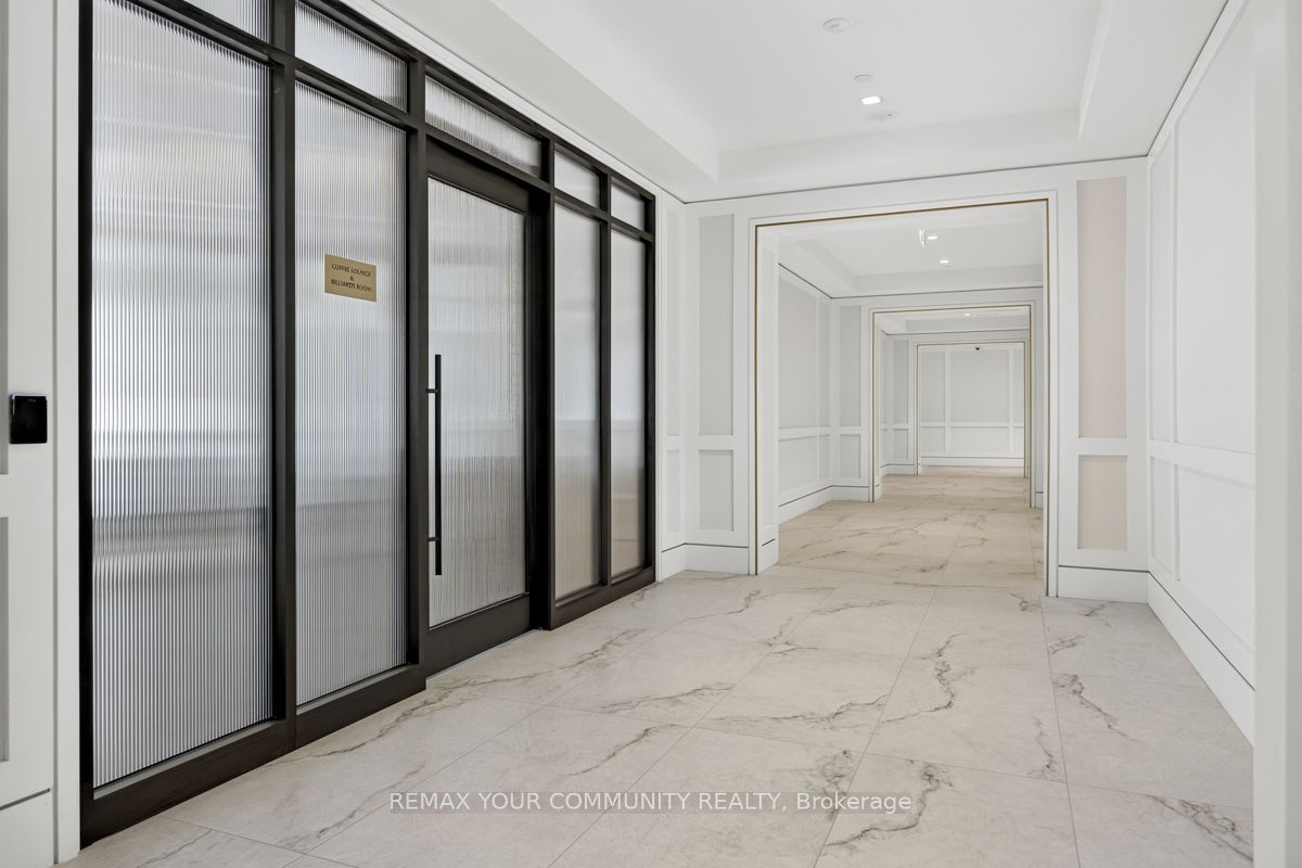 4010 Eglinton Avenue 1802, Toronto, ON M9A 0G5 photo 4