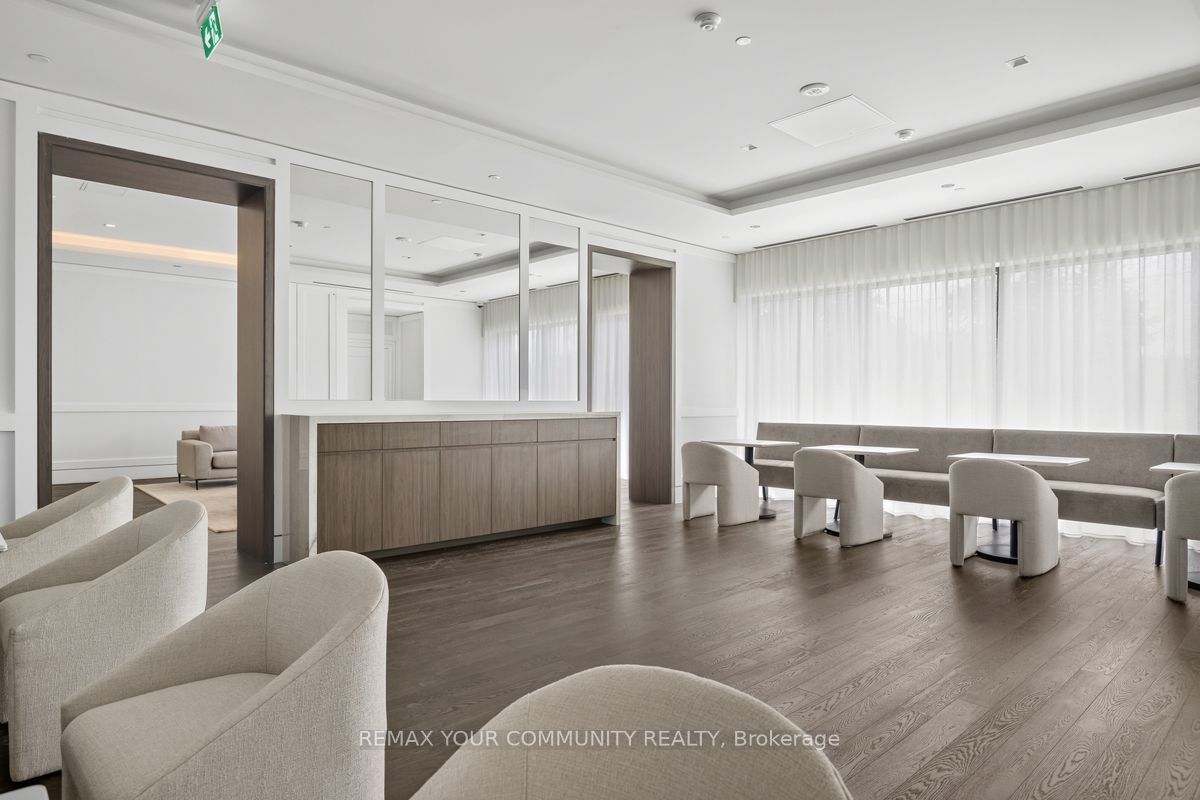 4010 Eglinton Avenue 1802, Toronto, ON M9A 0G5 photo 5