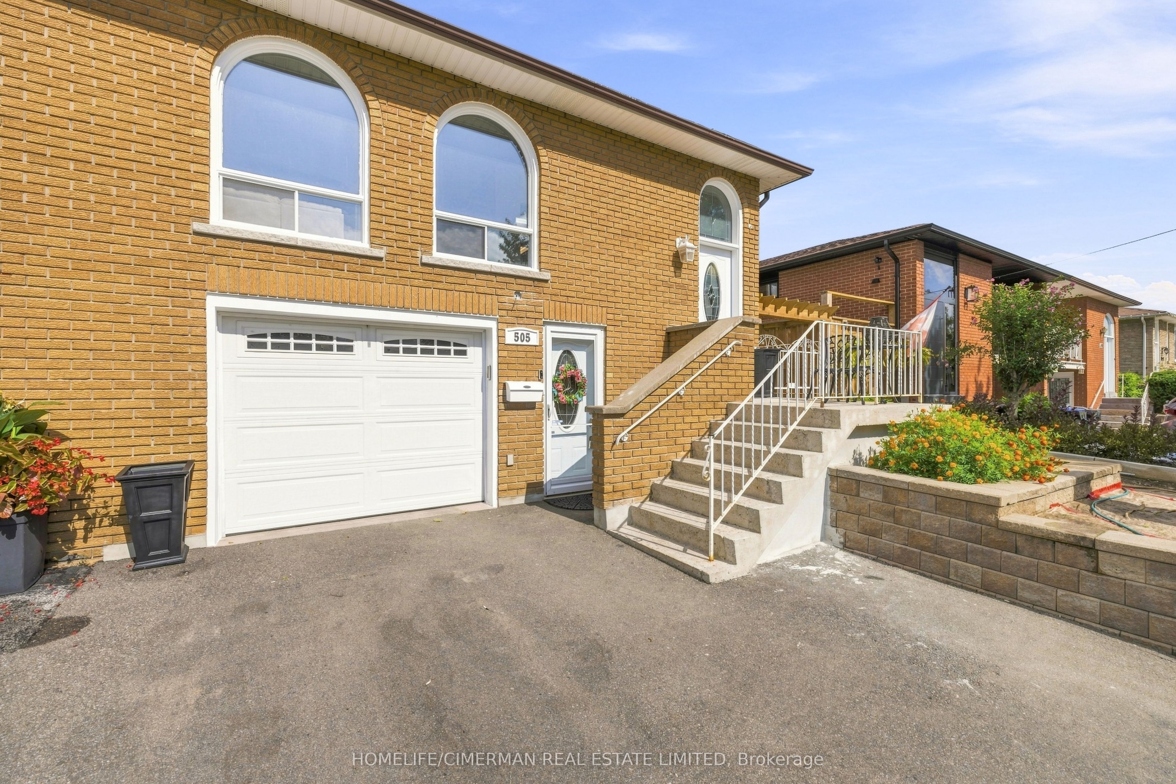 505 Appledore Crescent, Mississauga, ON L5B 2L5 photo 3