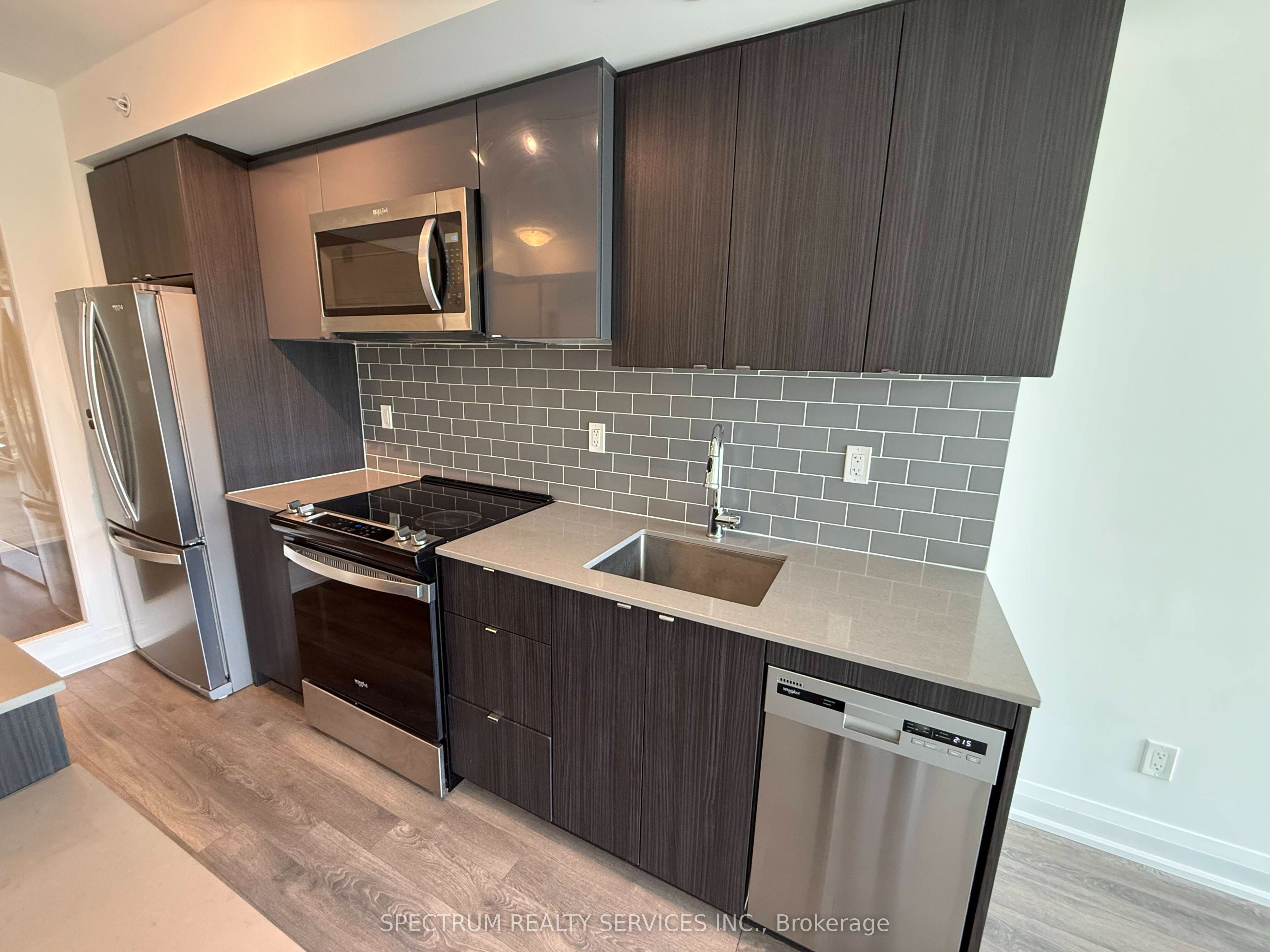 1461 Lawrence Avenue W 307, Toronto, ON M6L 0A6 photo 3