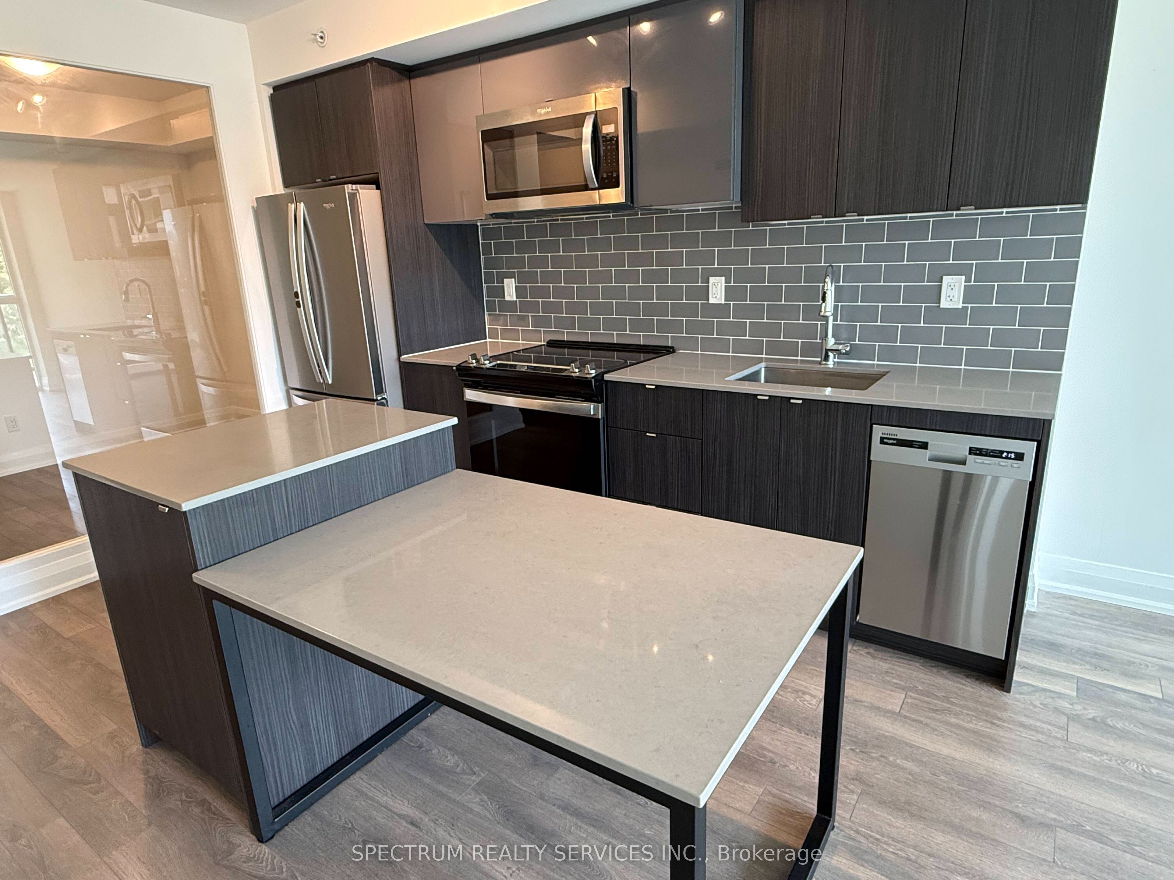 1461 Lawrence Avenue W 307, Toronto, ON M6L 0A6 photo 4