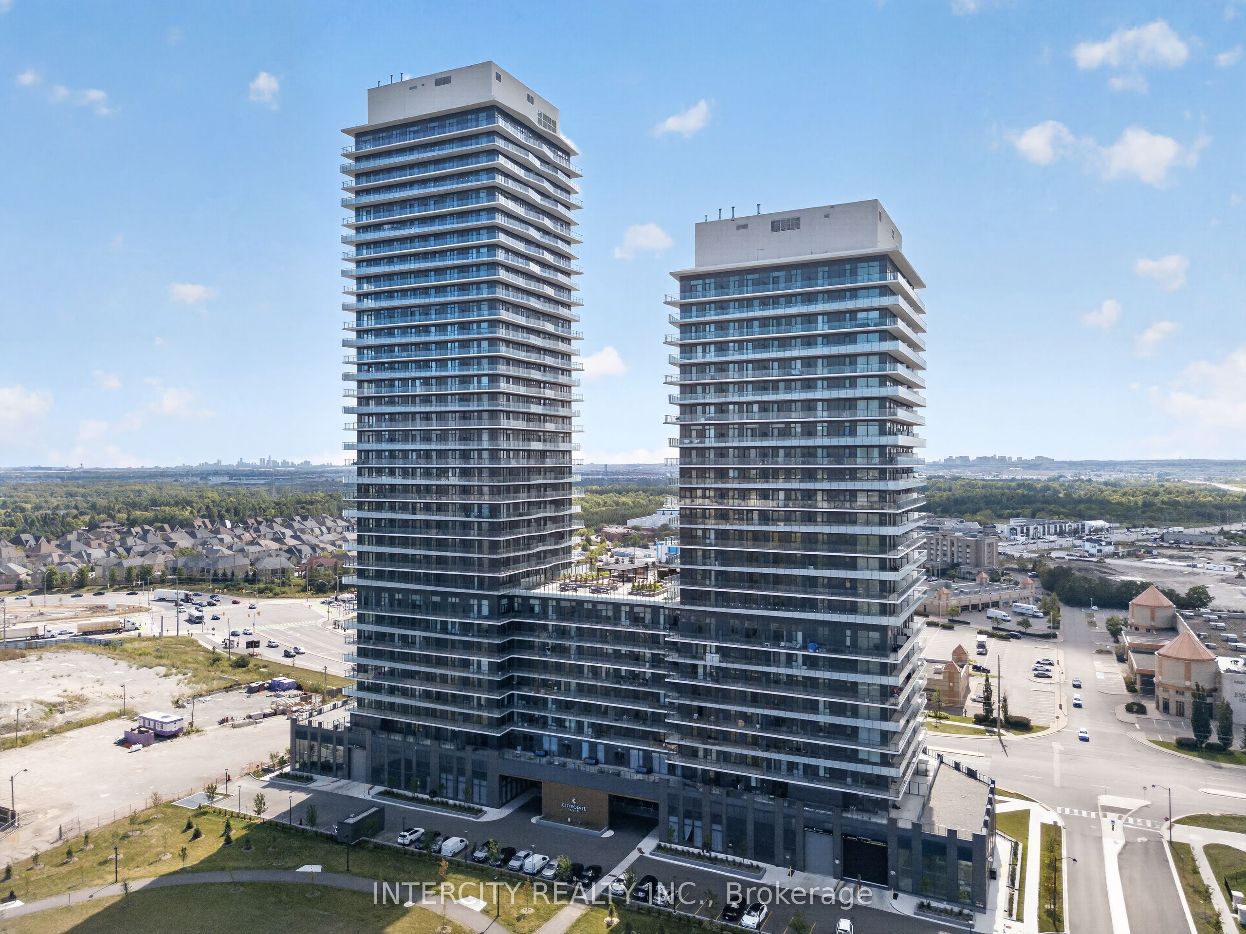 15 Skyridge Drive 421, Brampton, ON L6P 4S3 photo 2