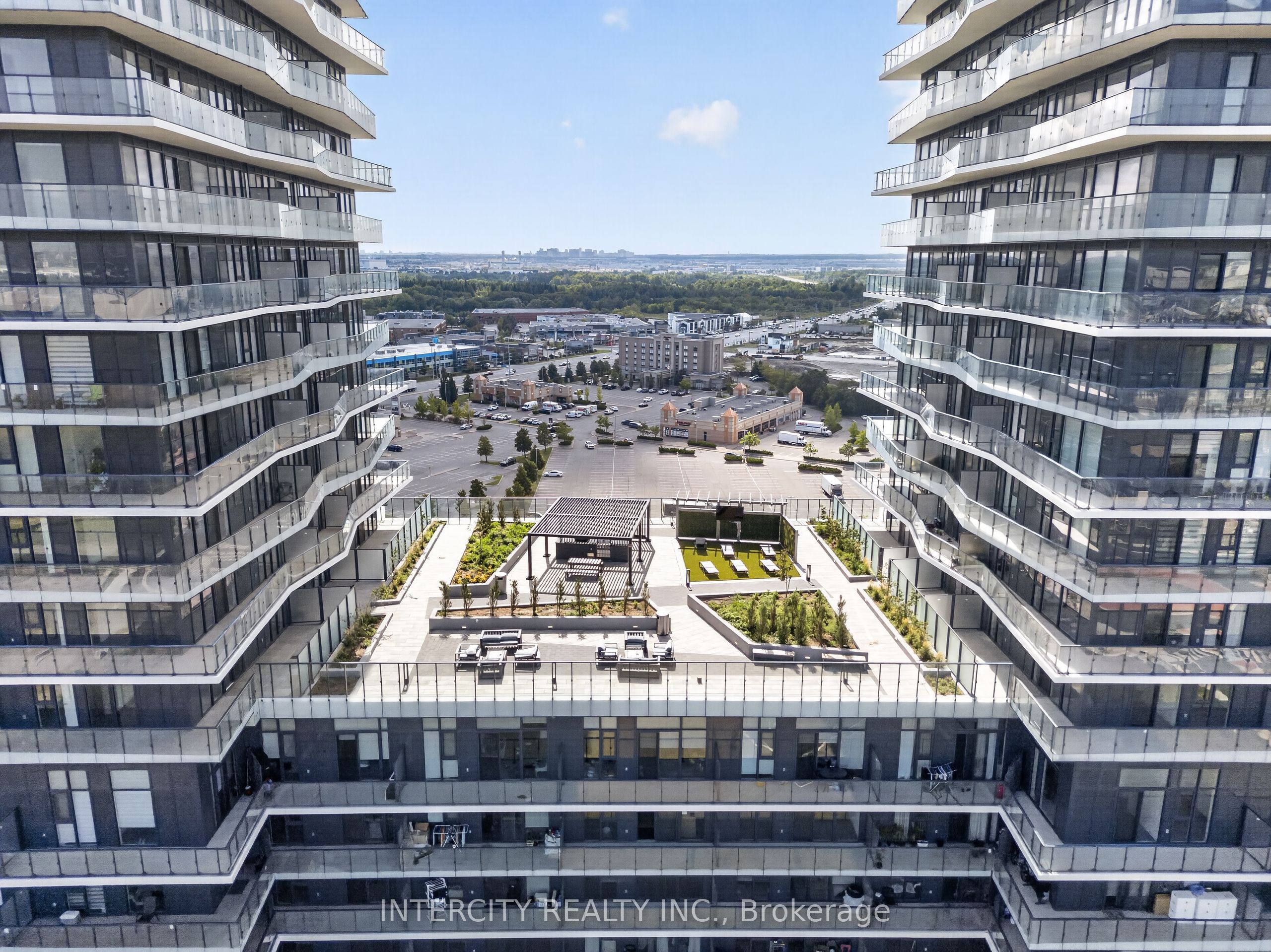 15 Skyridge Drive 421, Brampton, ON L6P 4S3 photo 3