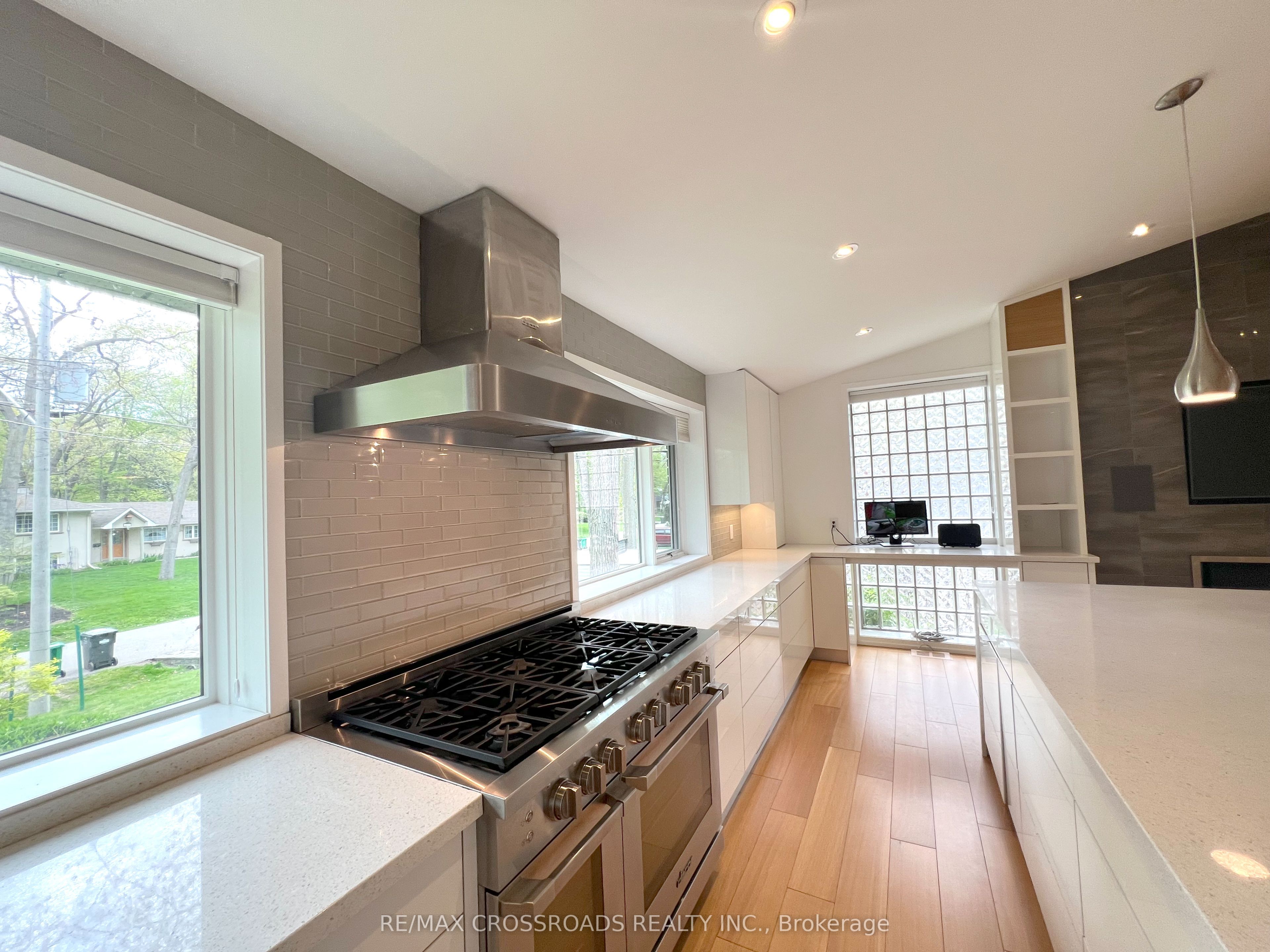 1532 Merrow Road, Mississauga, ON L5J 3C5 photo 5